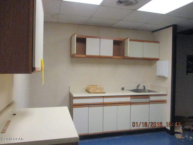 [No Recorded Subdiv] - Commercial Sale