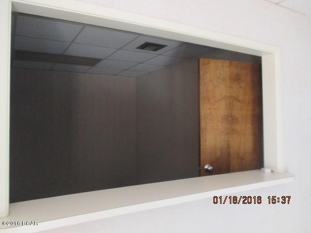 [No Recorded Subdiv] - Commercial Sale