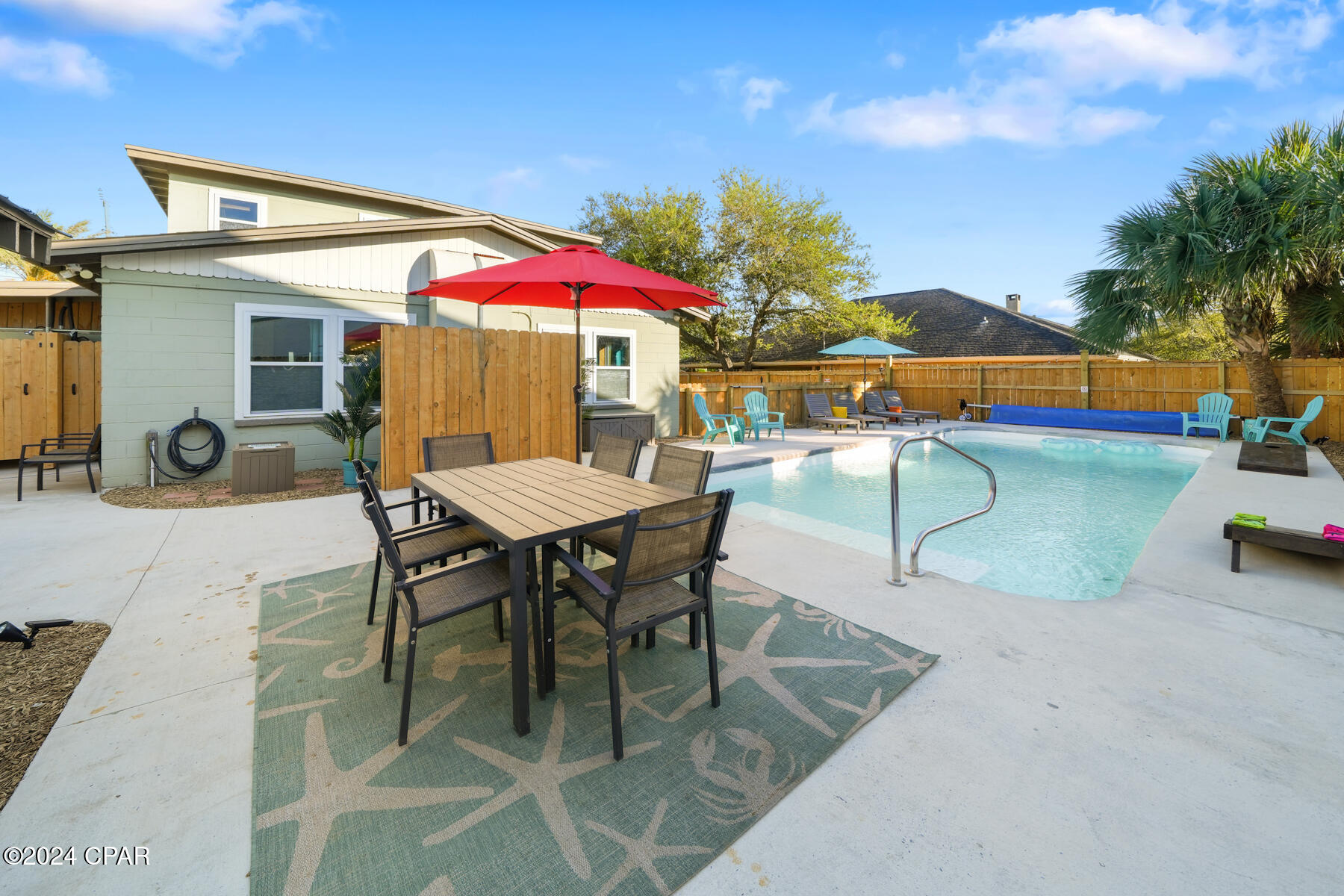 Laguna Beach Estates 1st Add - Residential