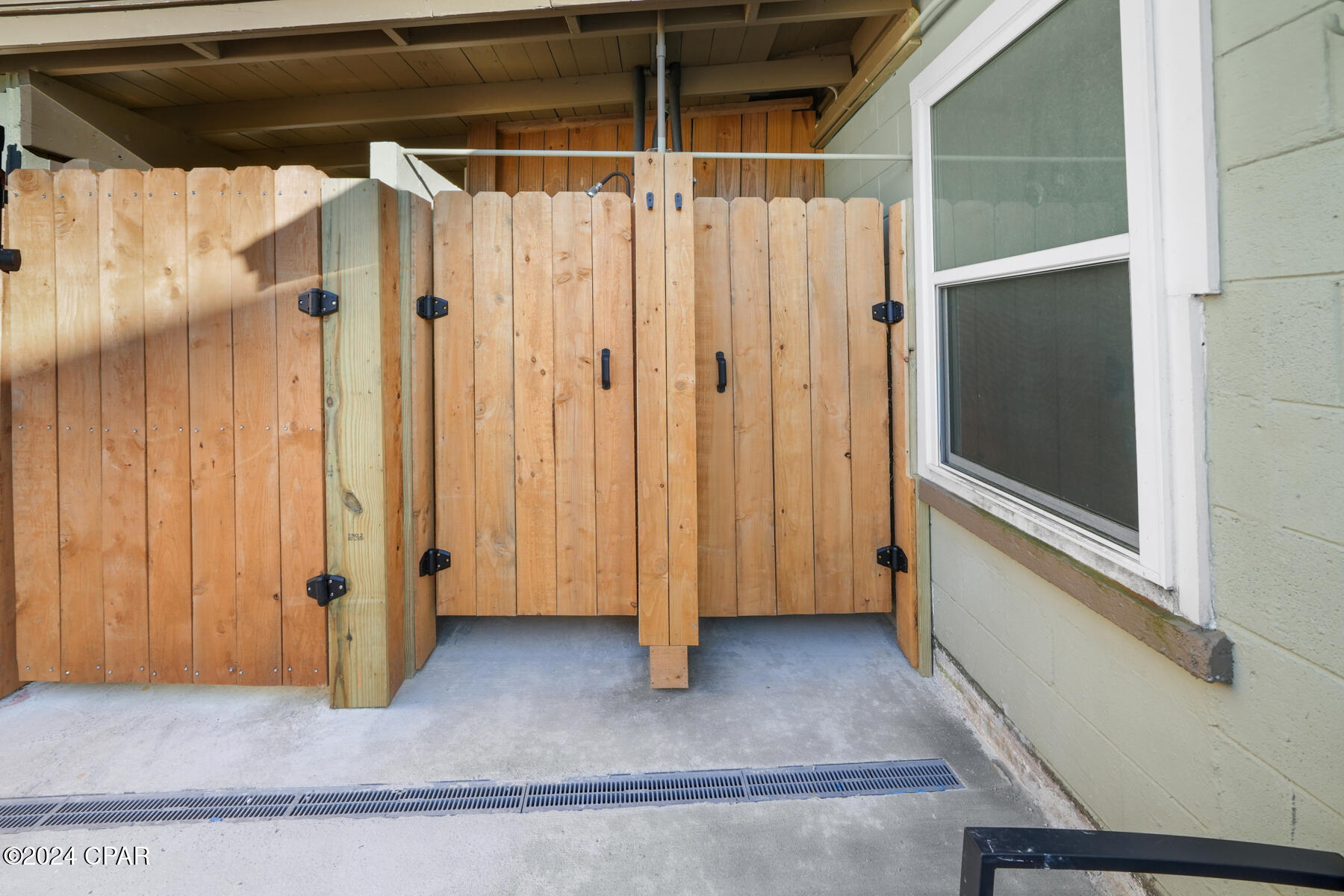 Laguna Beach Estates 1st Add - Residential