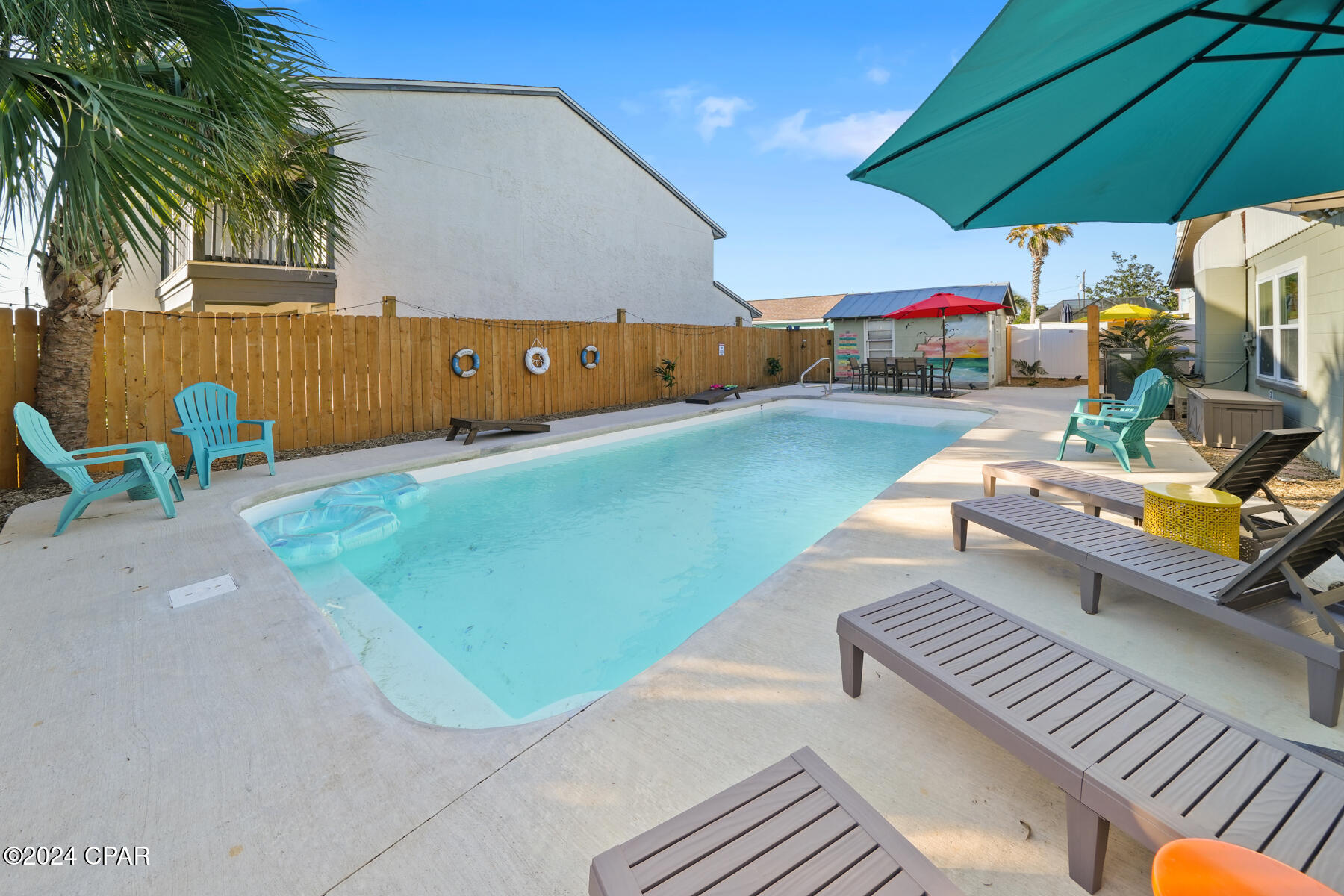 Laguna Beach Estates 1st Add - Residential