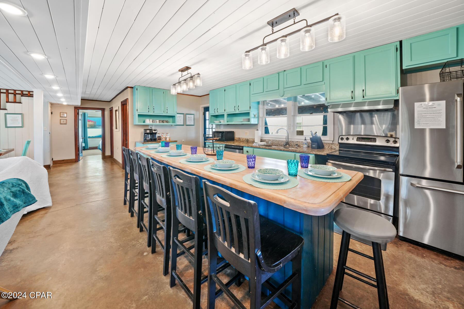 Laguna Beach Estates 1st Add - Residential