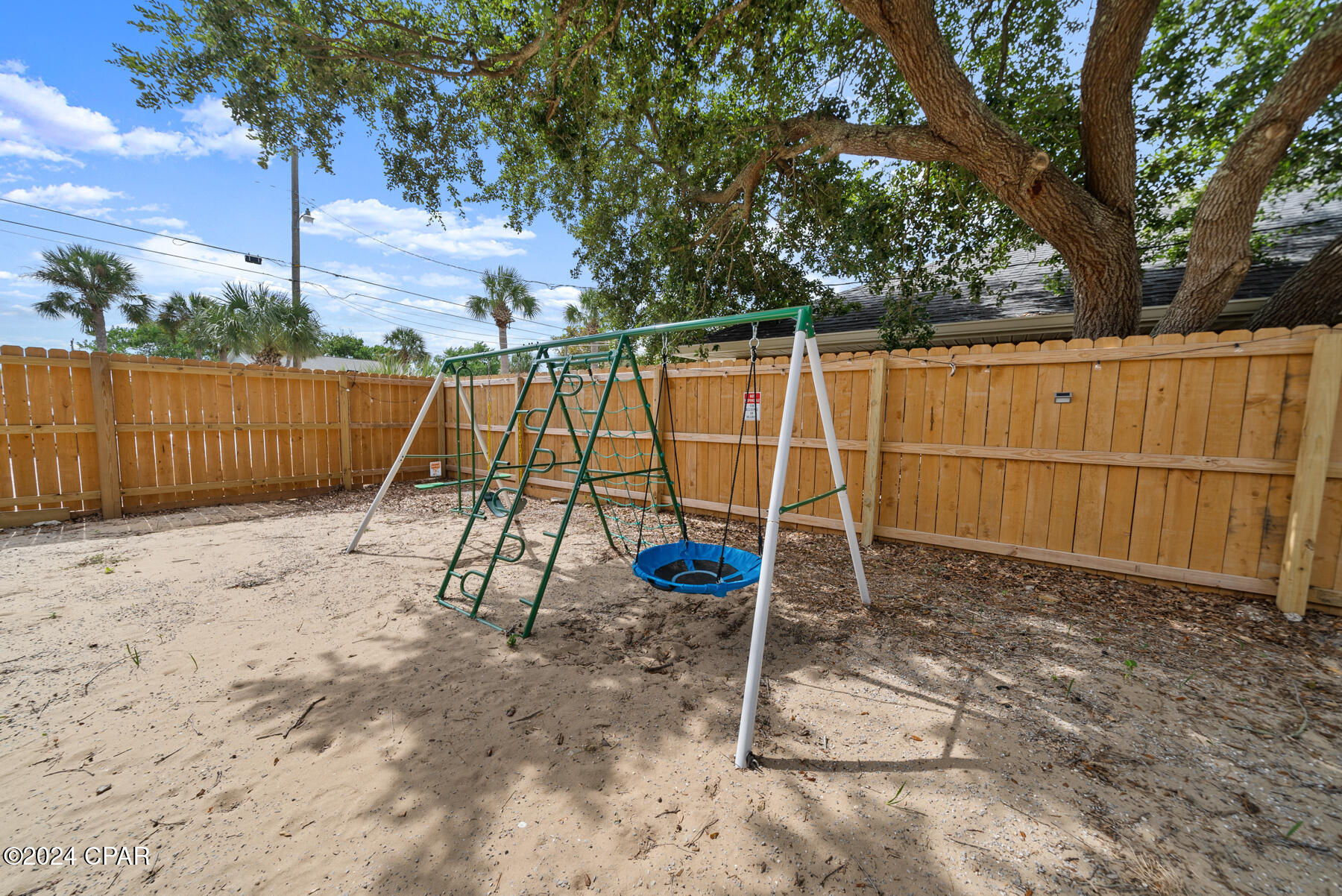 Laguna Beach Estates 1st Add - Residential