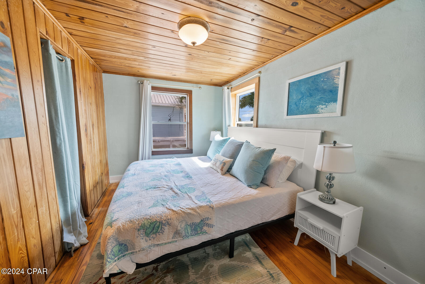 Laguna Beach Estates 1st Add - Residential