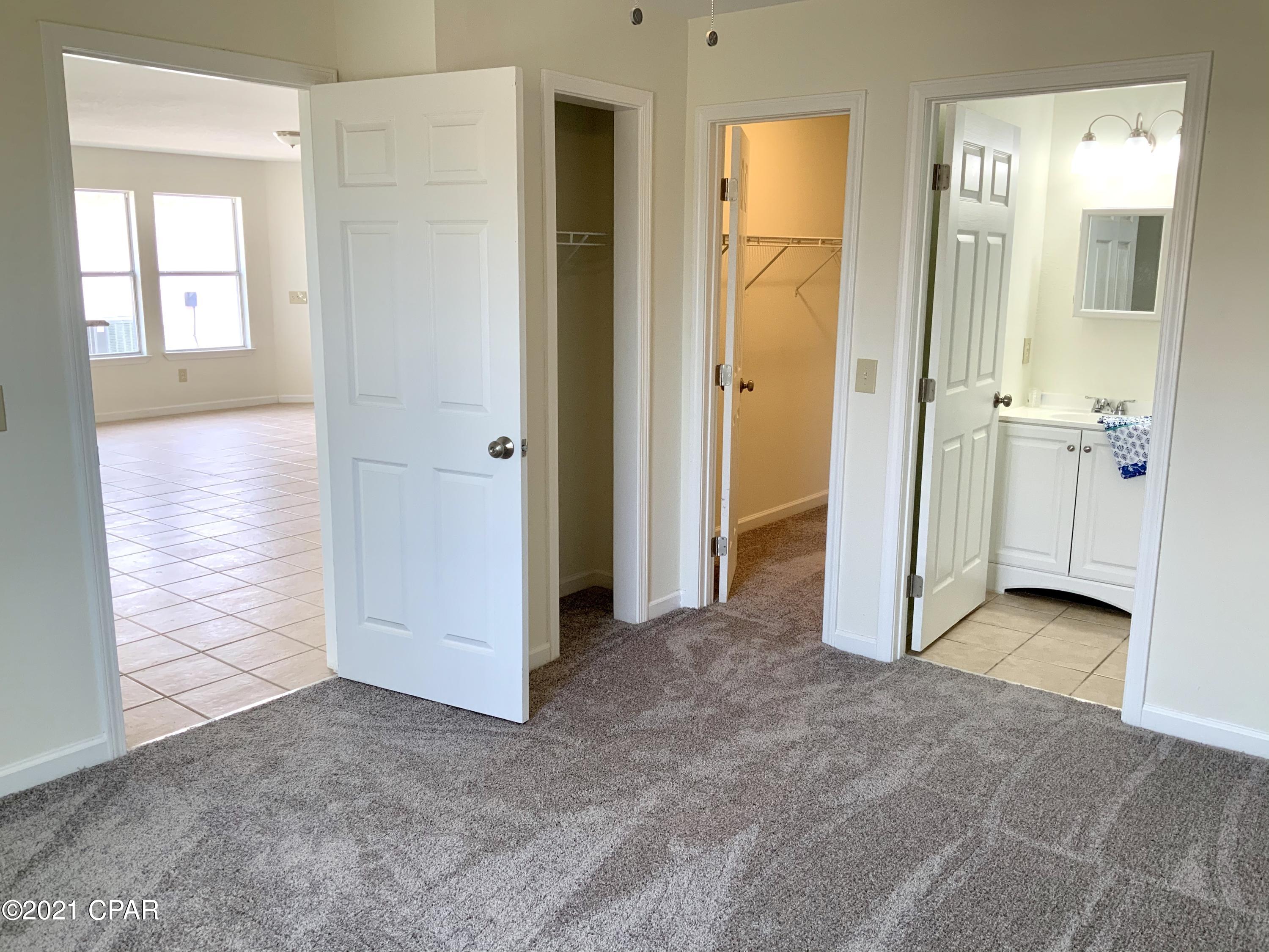 Pine Tree Place Unit 1 - Residential