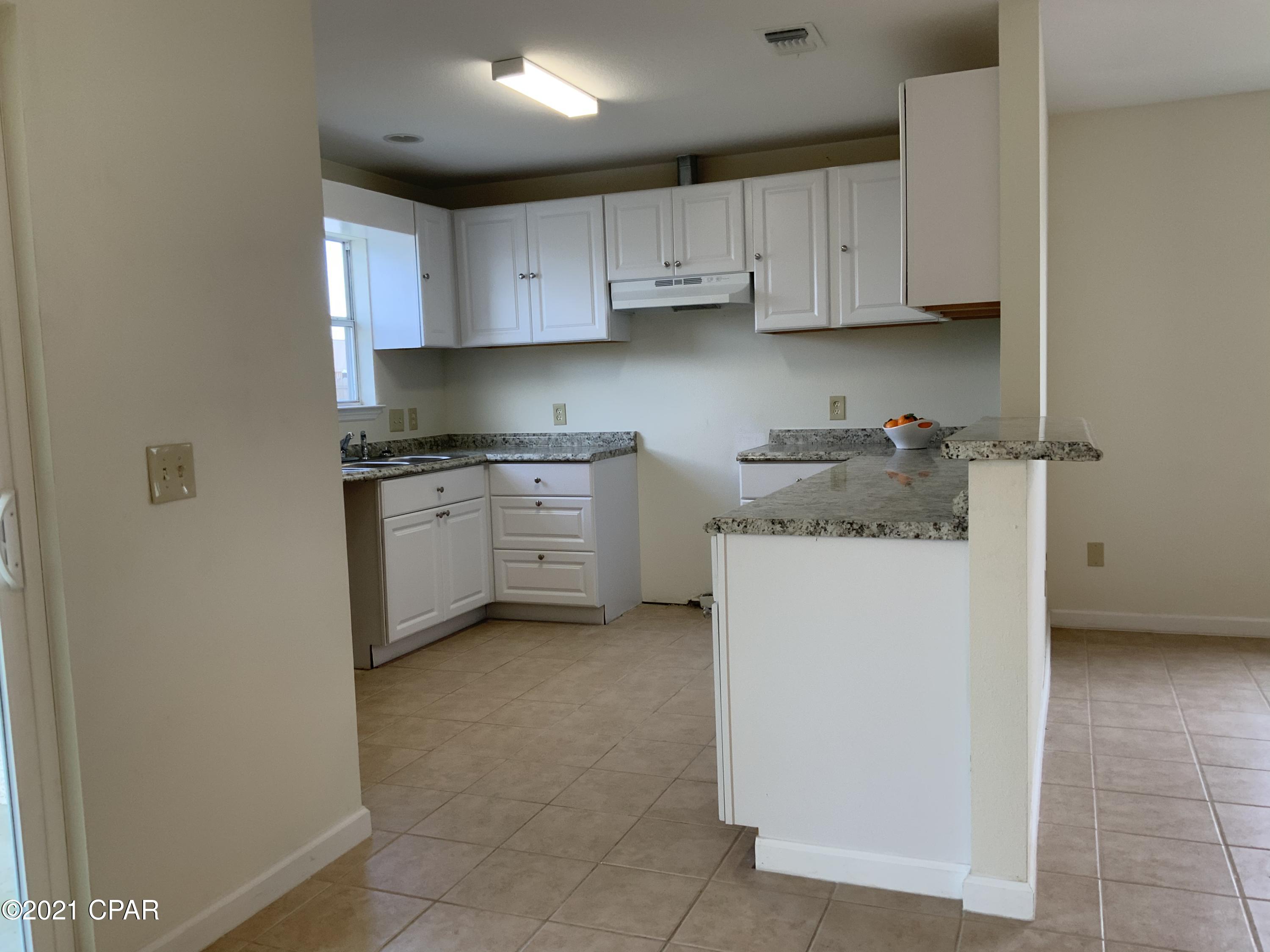 Pine Tree Place Unit 1 - Residential