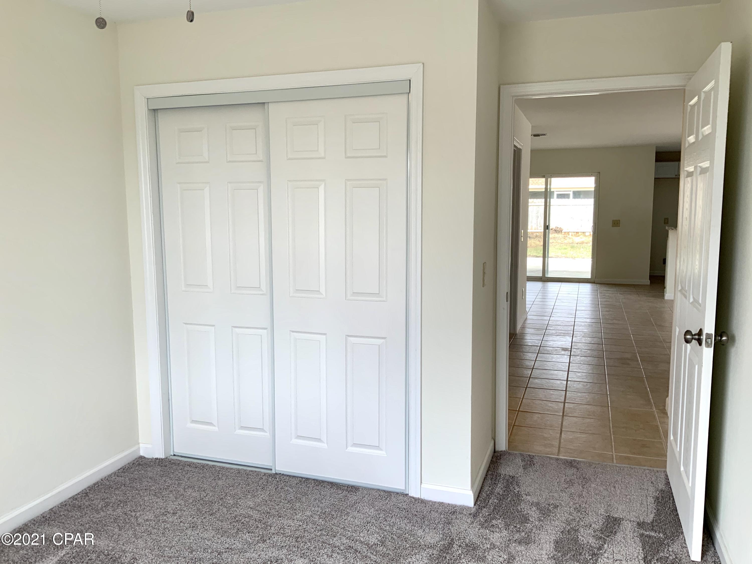 Pine Tree Place Unit 1 - Residential