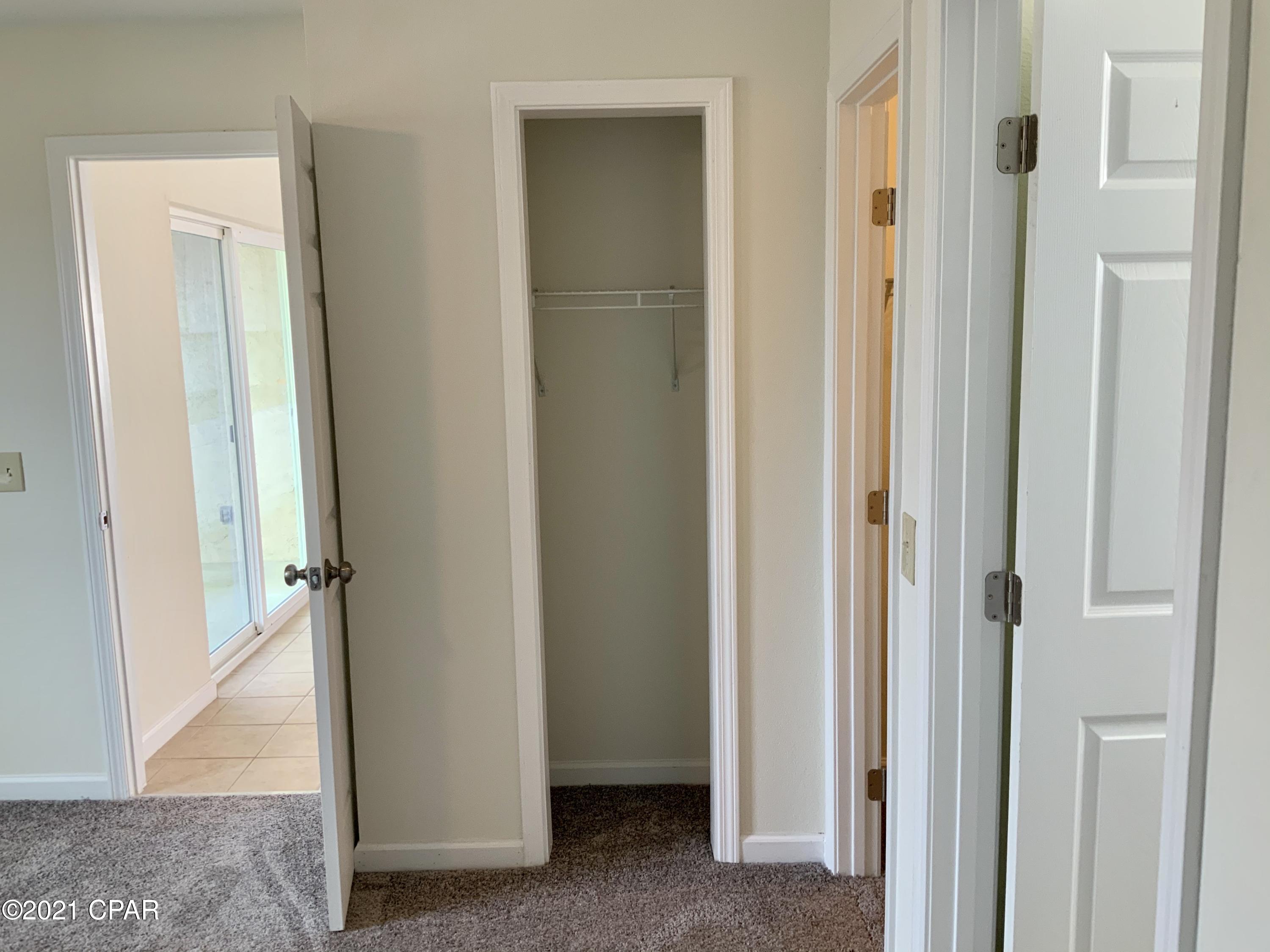 Pine Tree Place Unit 1 - Residential