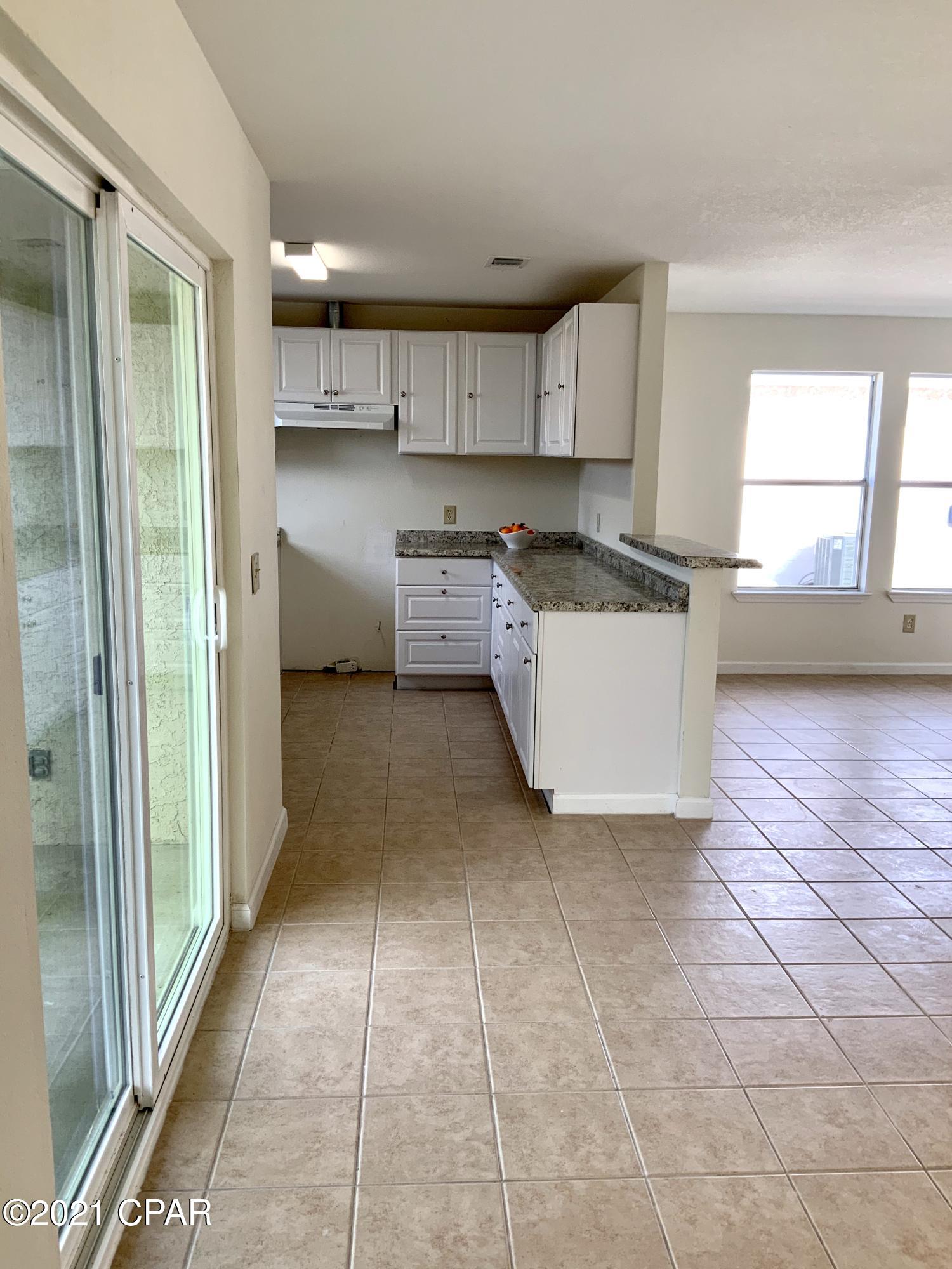 Pine Tree Place Unit 1 - Residential