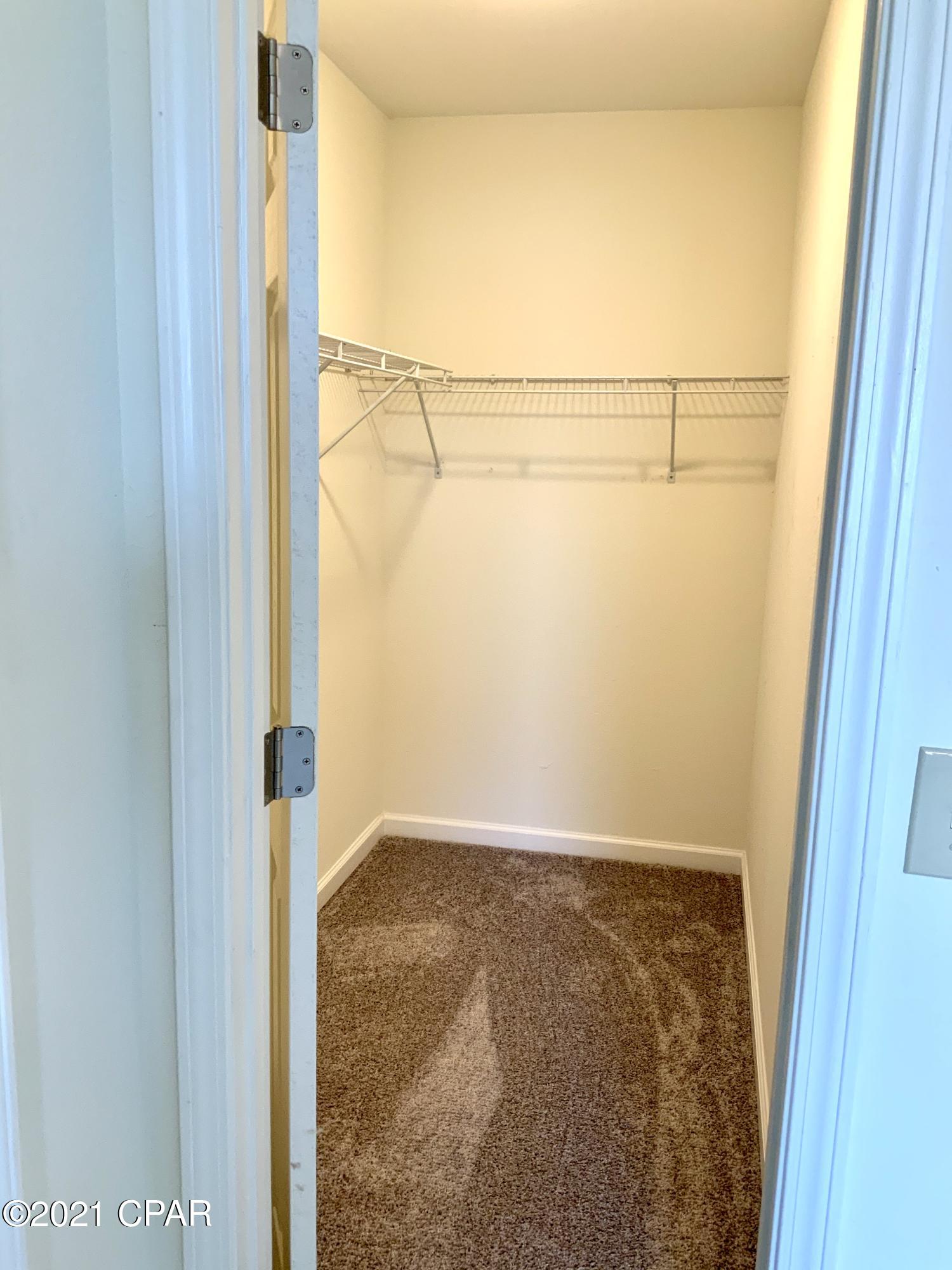 Pine Tree Place Unit 1 - Residential