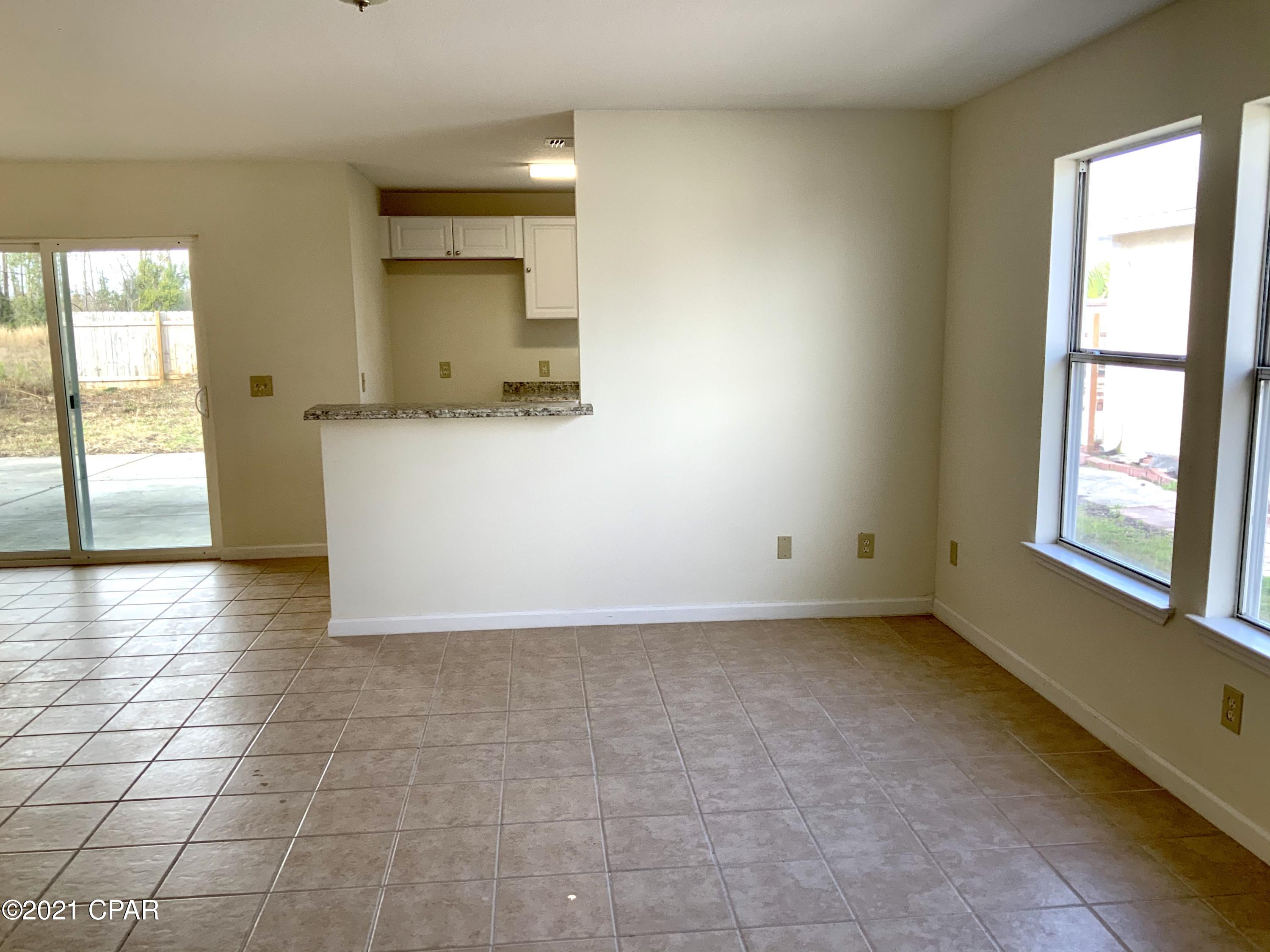 Pine Tree Place Unit 1 - Residential