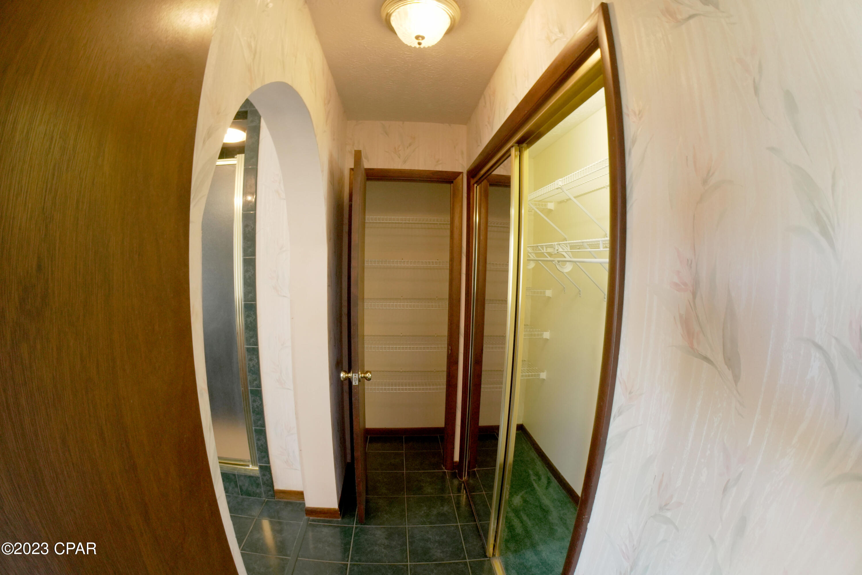 Venetian Villa 1st Add Replat - Residential