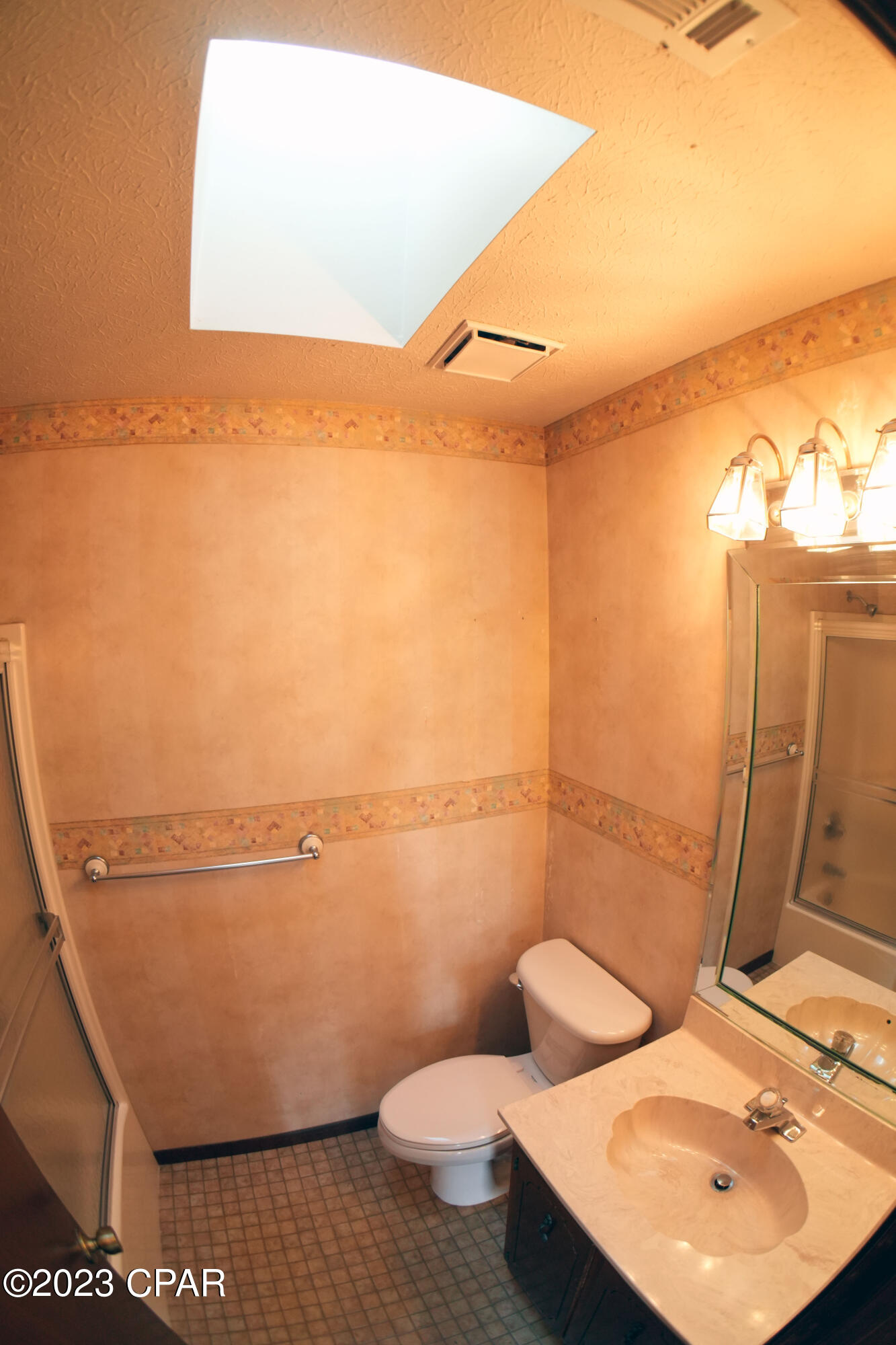 Venetian Villa 1st Add Replat - Residential