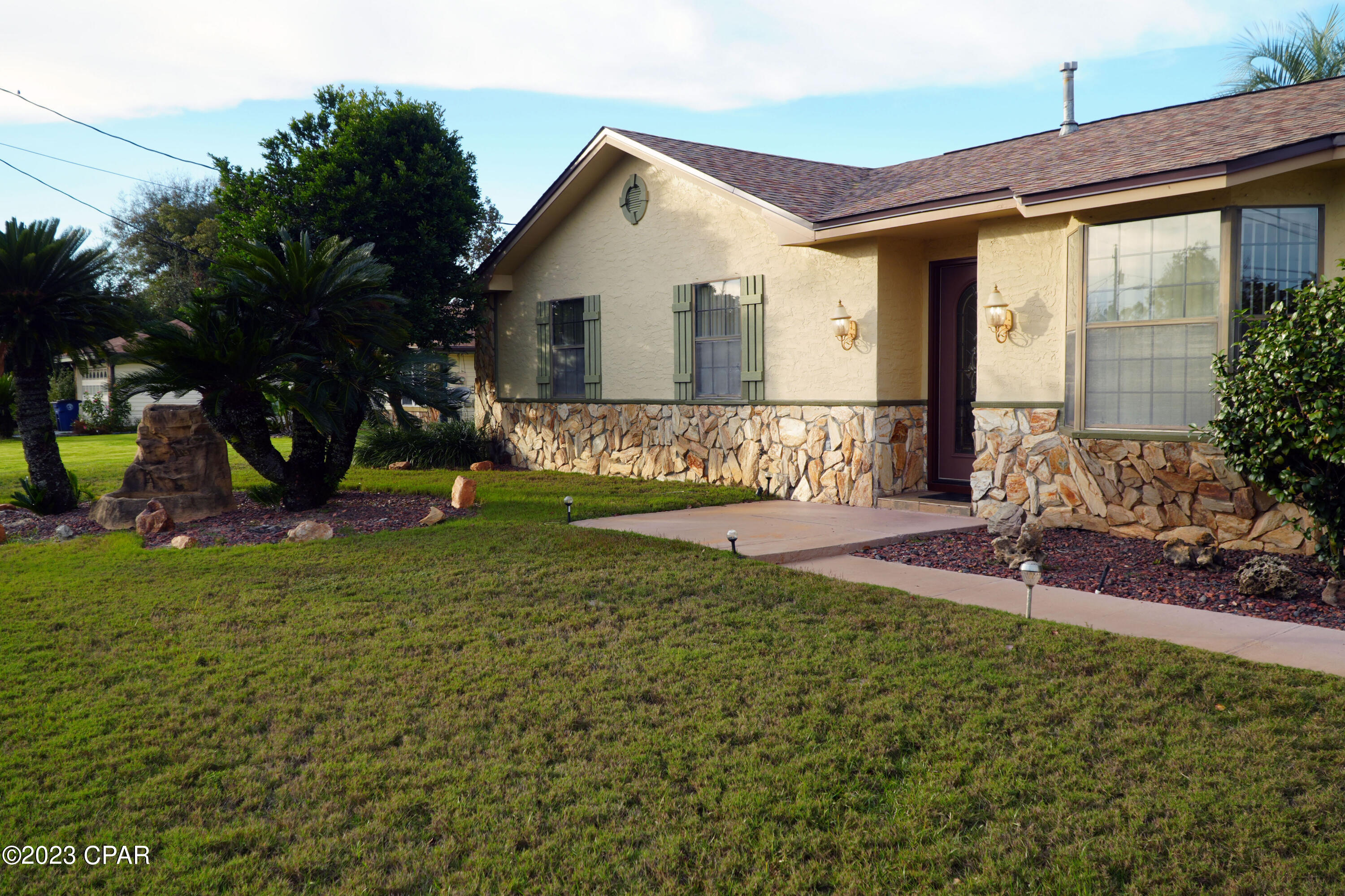 Venetian Villa 1st Add Replat - Residential