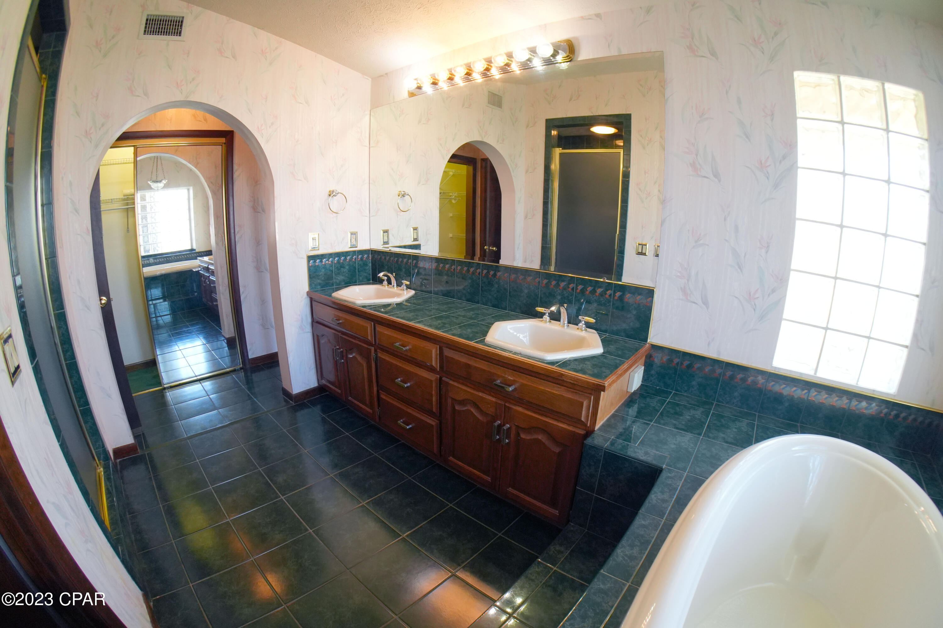 Venetian Villa 1st Add Replat - Residential