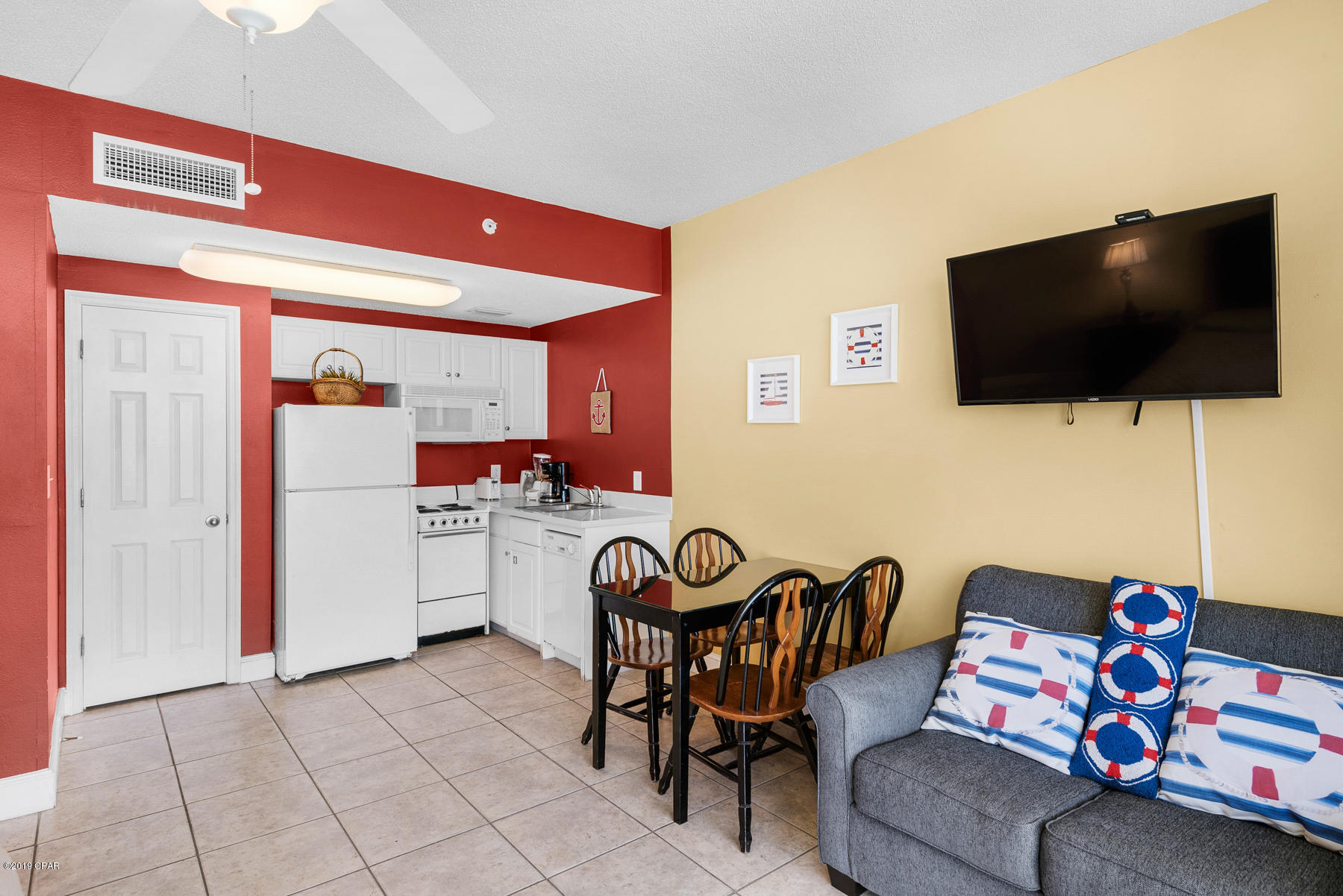 Majestic Beach Tower I - Residential