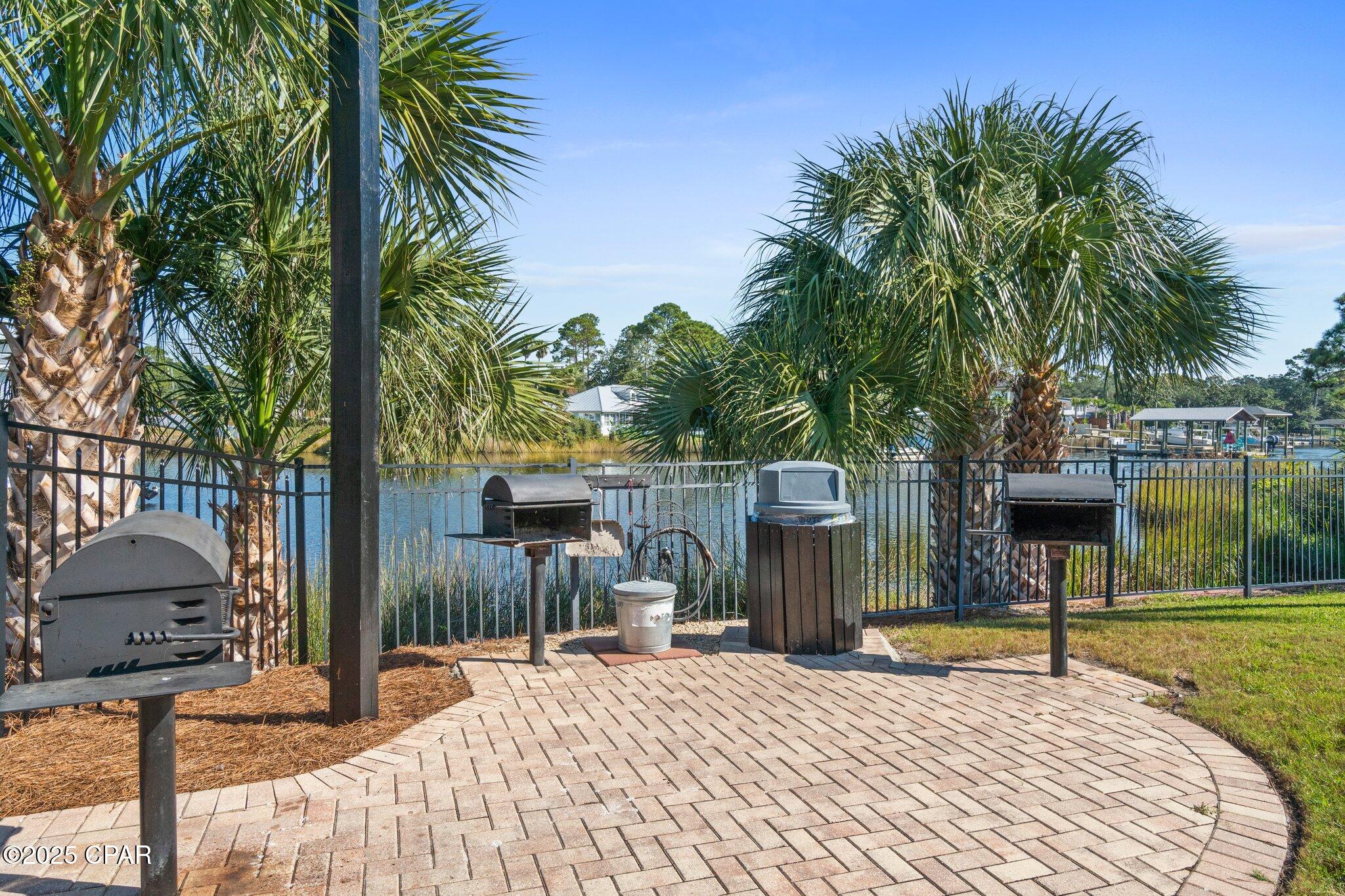 Plazas Of St.Thomas I - Residential Lease