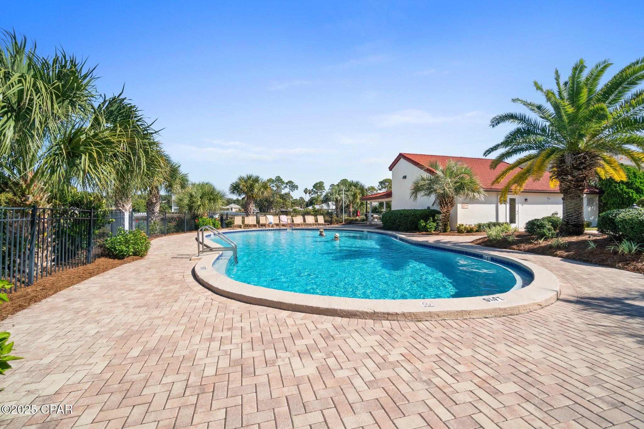 Plazas Of St.Thomas I - Residential Lease