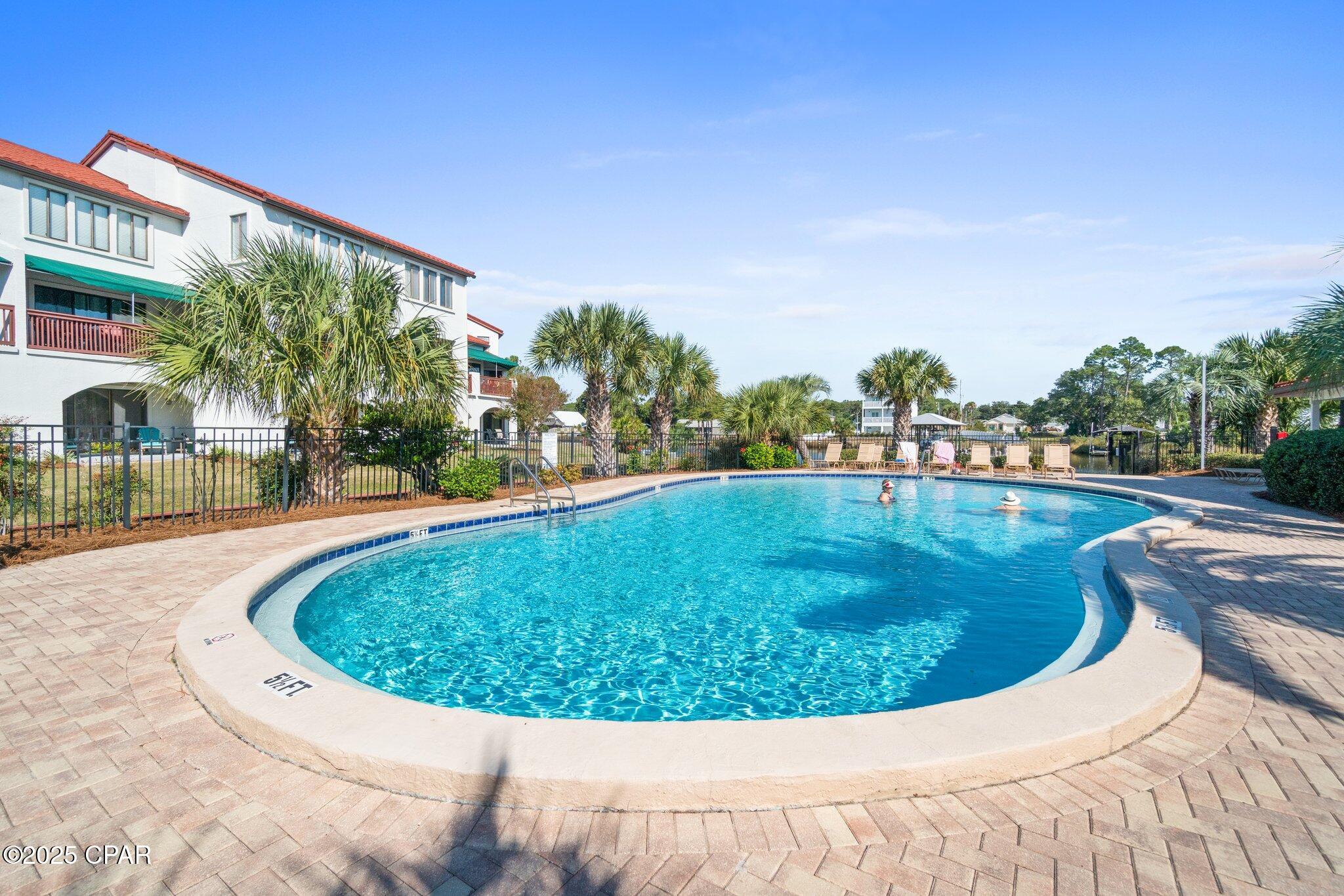 Plazas Of St.Thomas I - Residential Lease