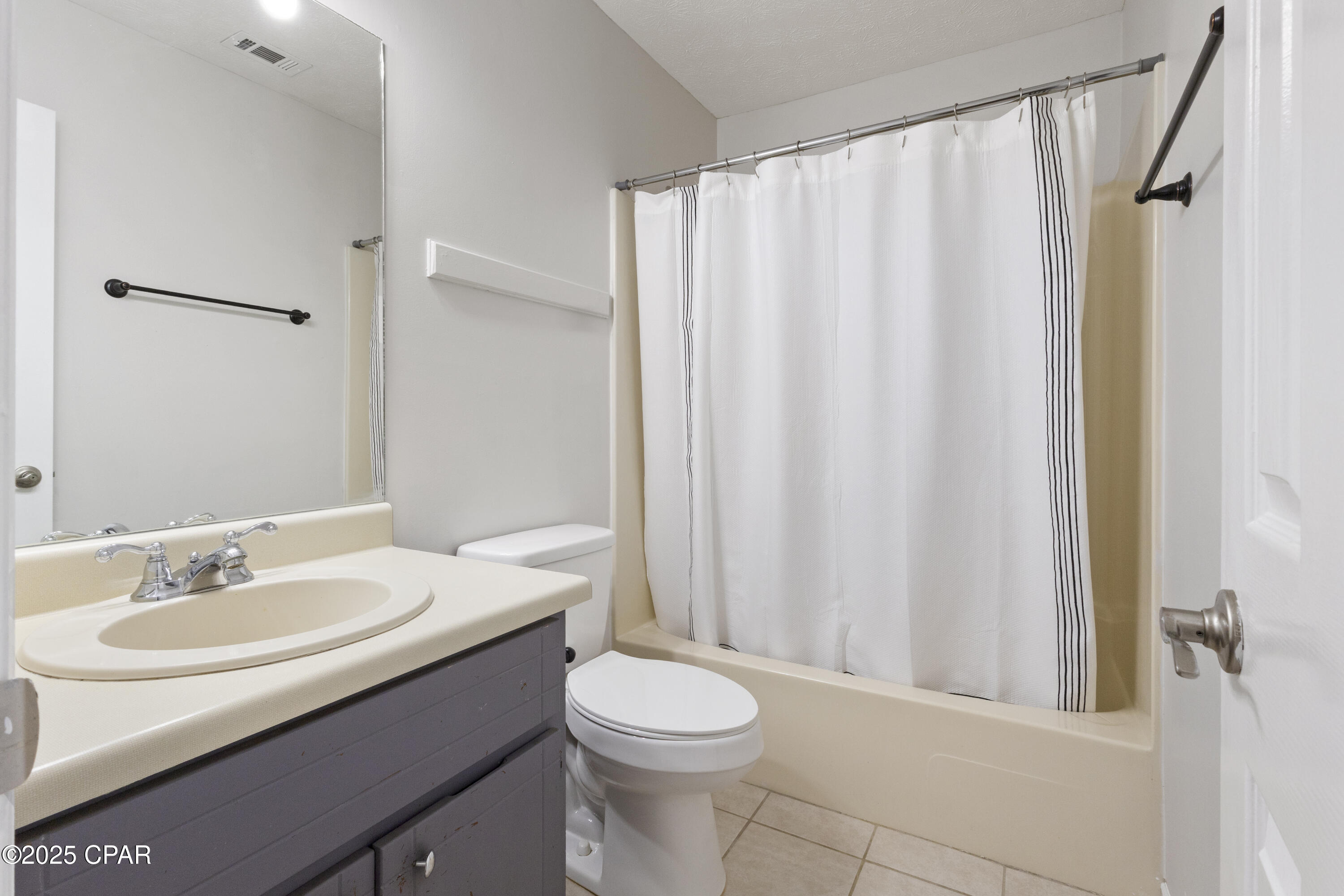 Gulf Coast Village U-2 - Residential