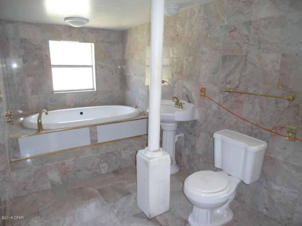 Hentz 1st Add Unit A - Residential