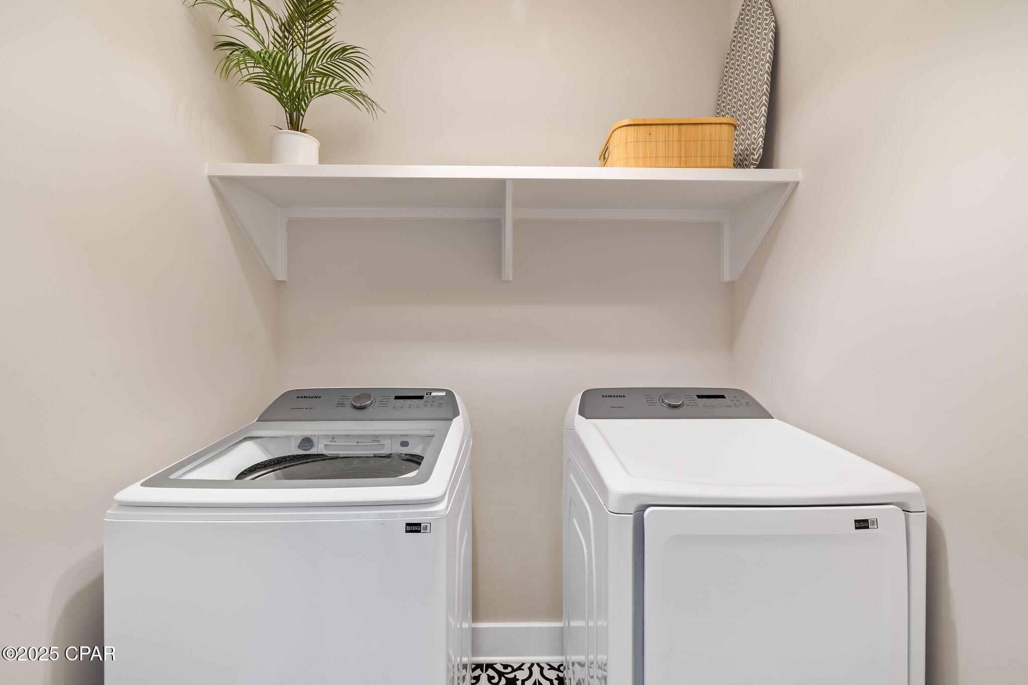 Villa Del Sol - Residential