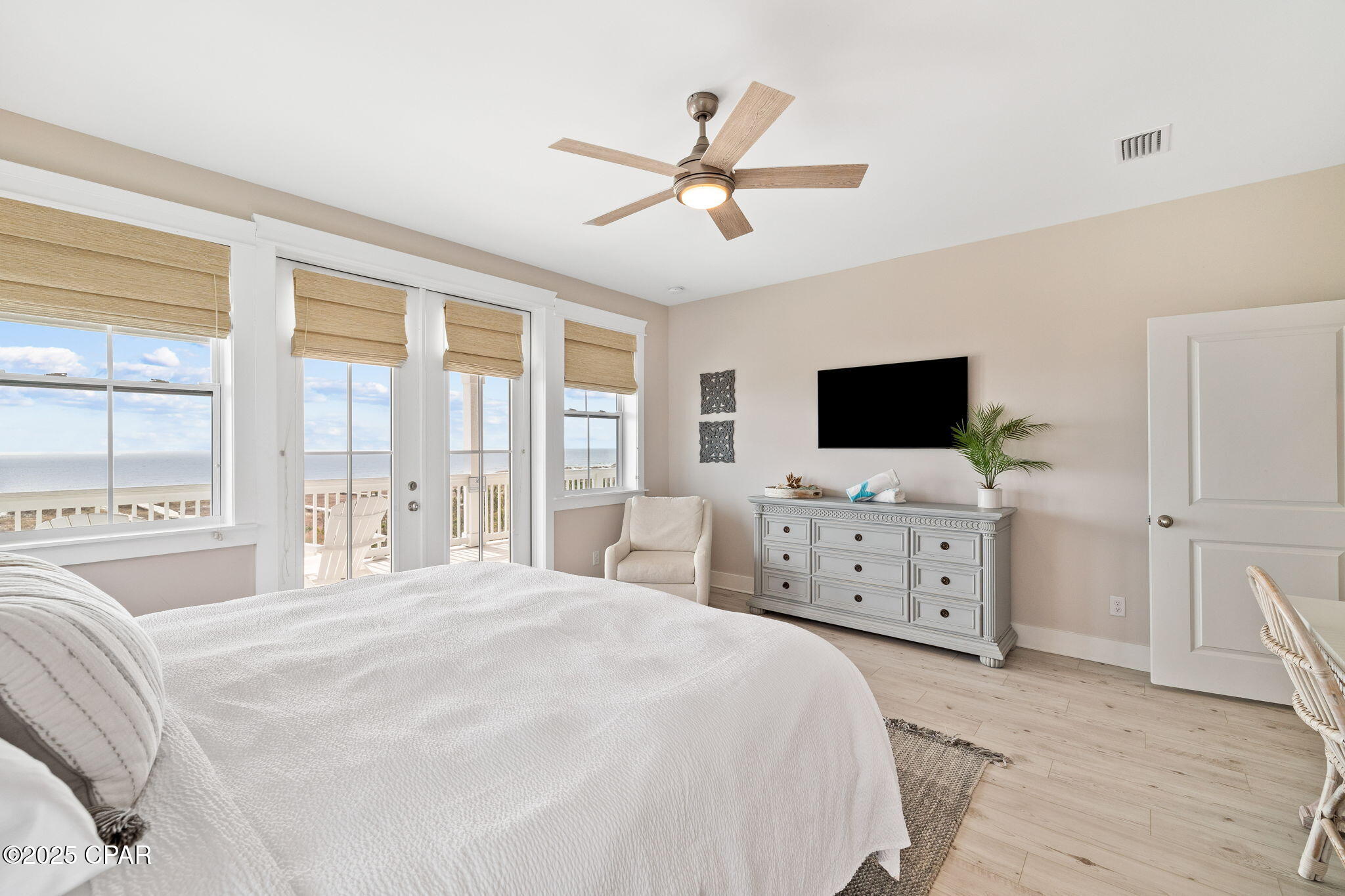 Villa Del Sol - Residential