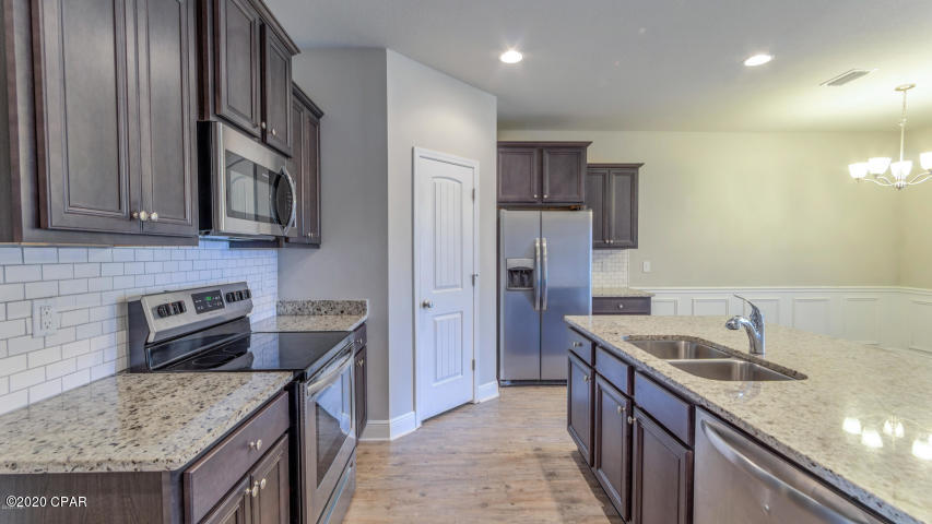 Village of Mill Bayou/Shoreline Village Ph 1C - Residential Lease