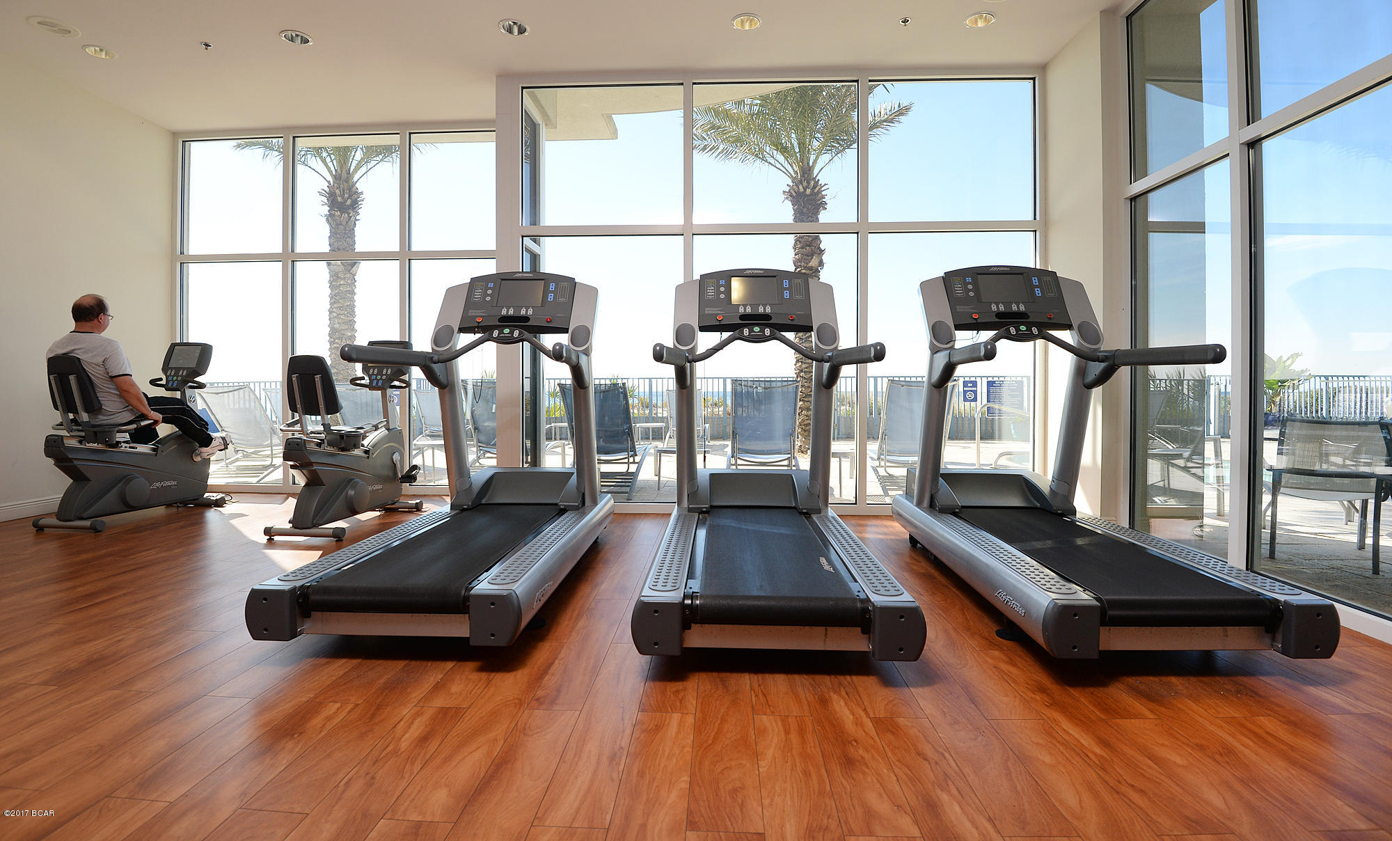 Sterling Breeze - Residential