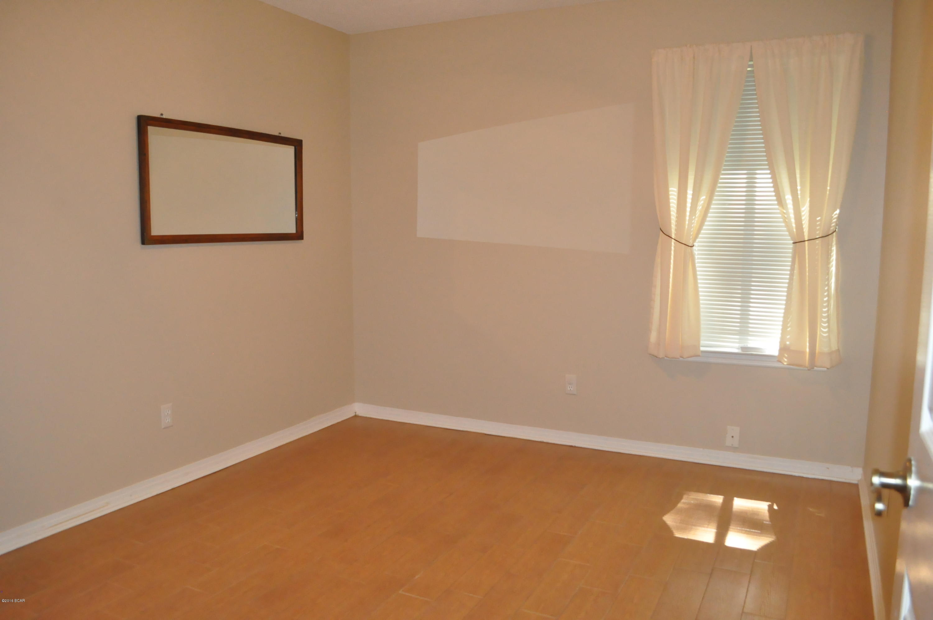 North Lagoon Oaks 3rd - Residential