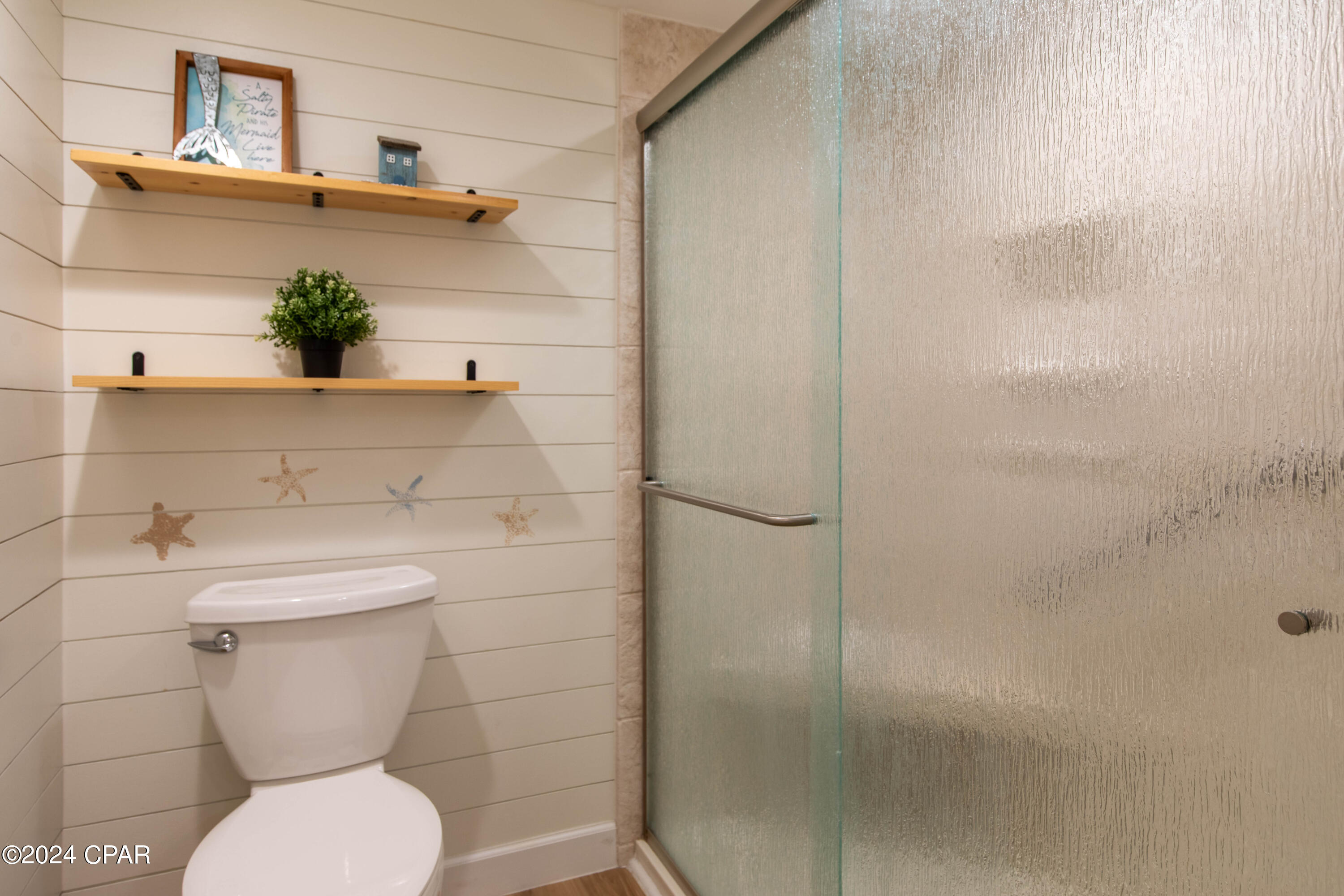 The Commodore - Residential