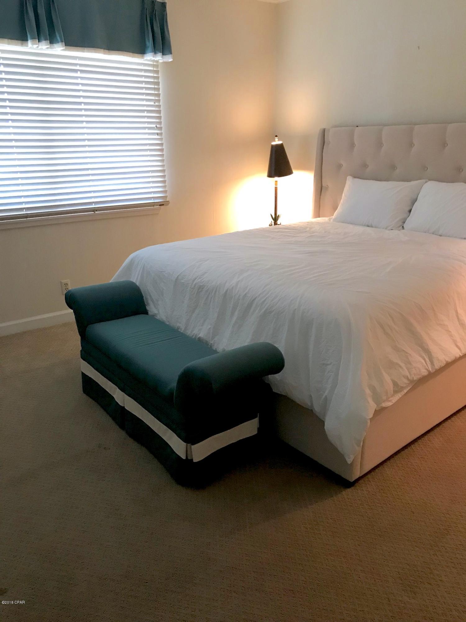 Summerwinds Condo - Residential