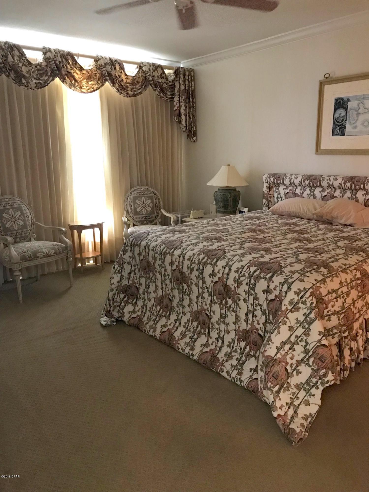 Summerwinds Condo - Residential