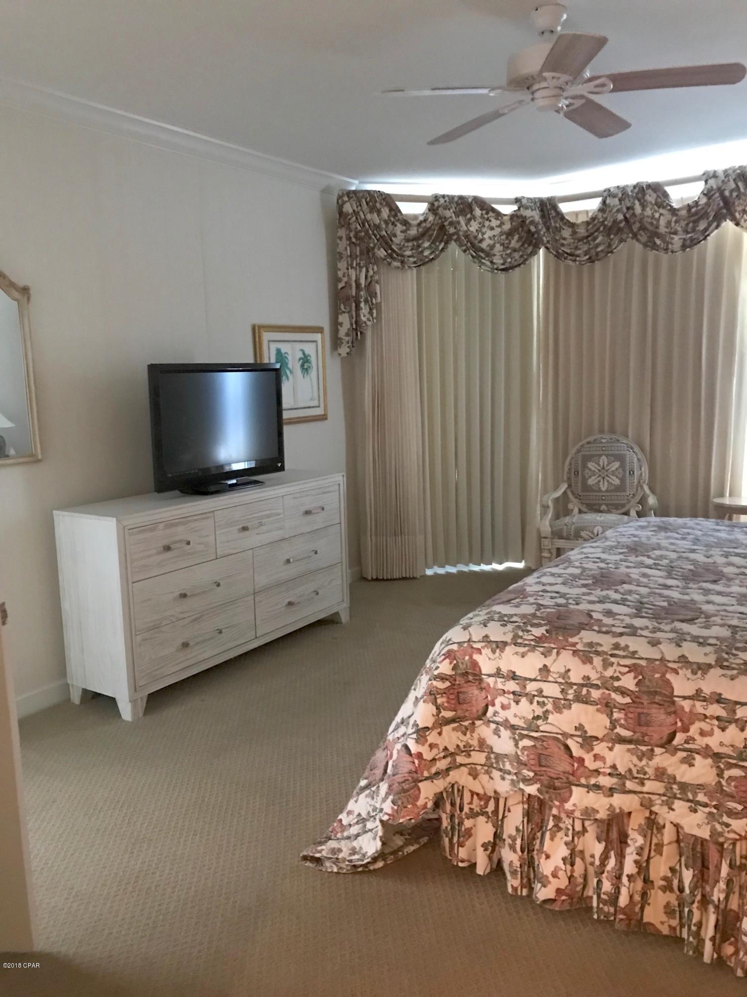 Summerwinds Condo - Residential