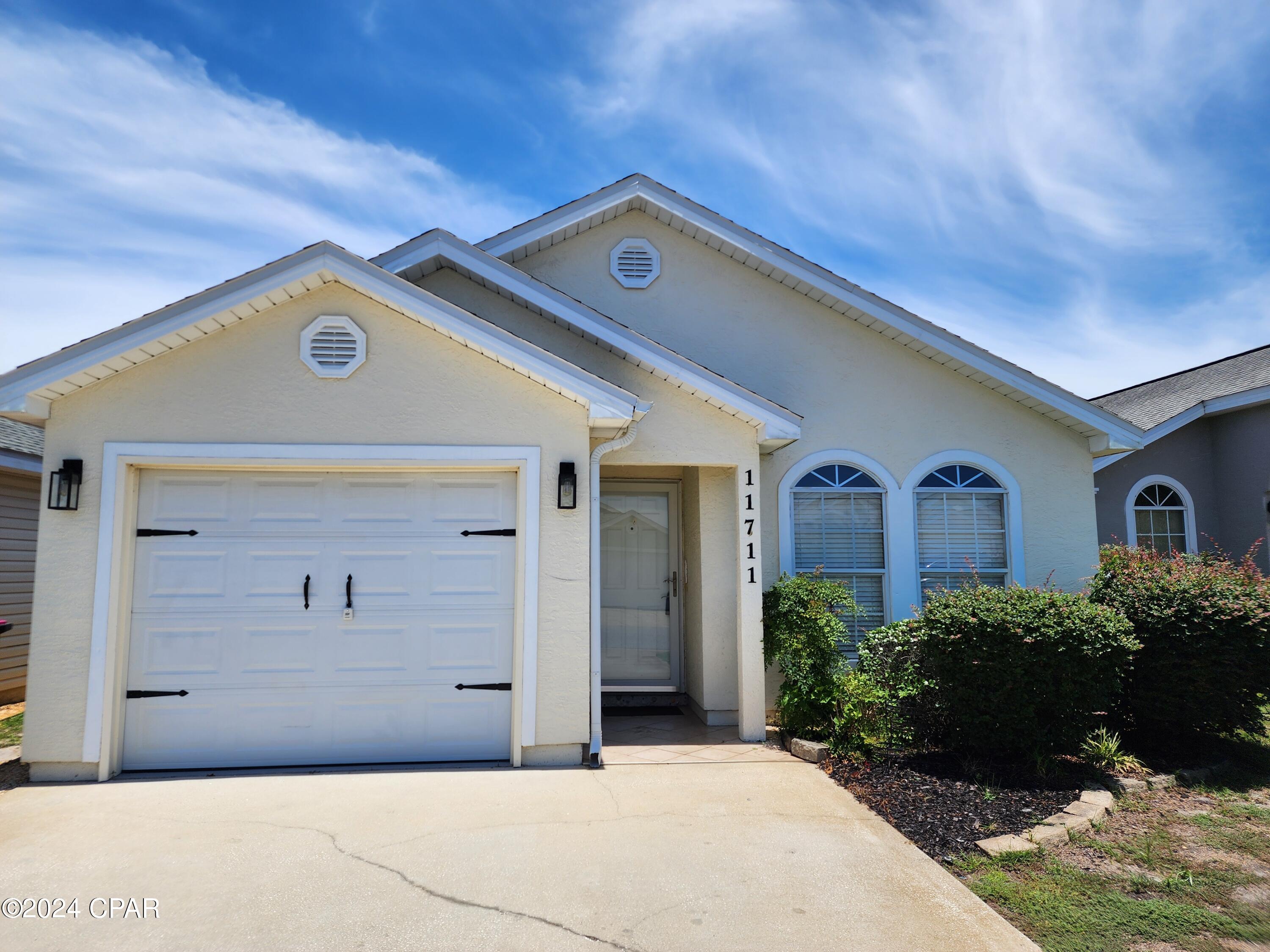 Palm Cove - Residential Lease