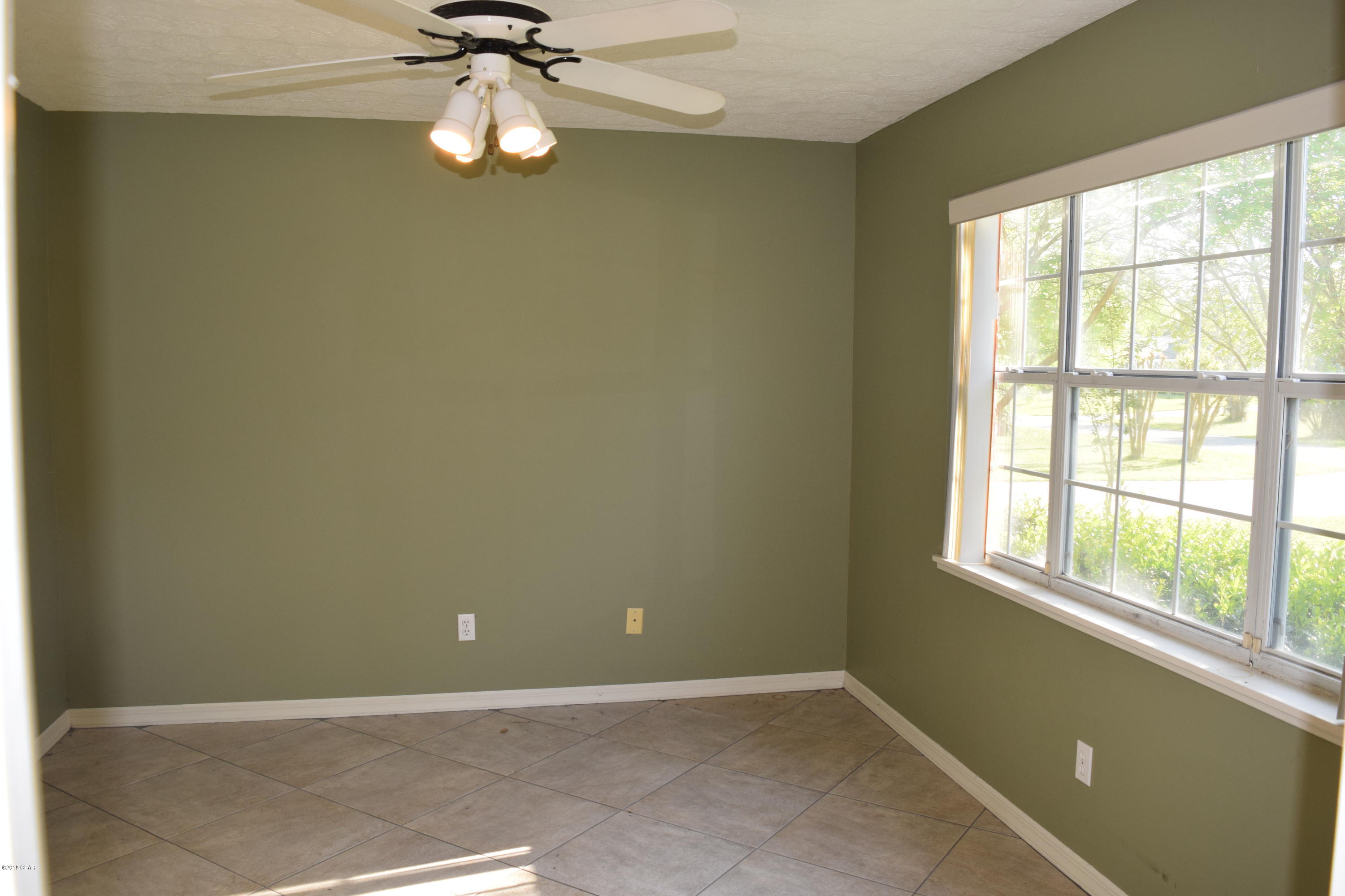 Baywood Shores Est Unit 4 - Residential