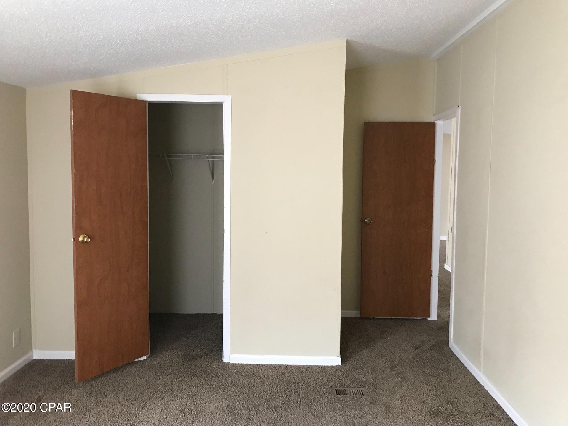 [No Recorded Subdiv] - Residential Lease