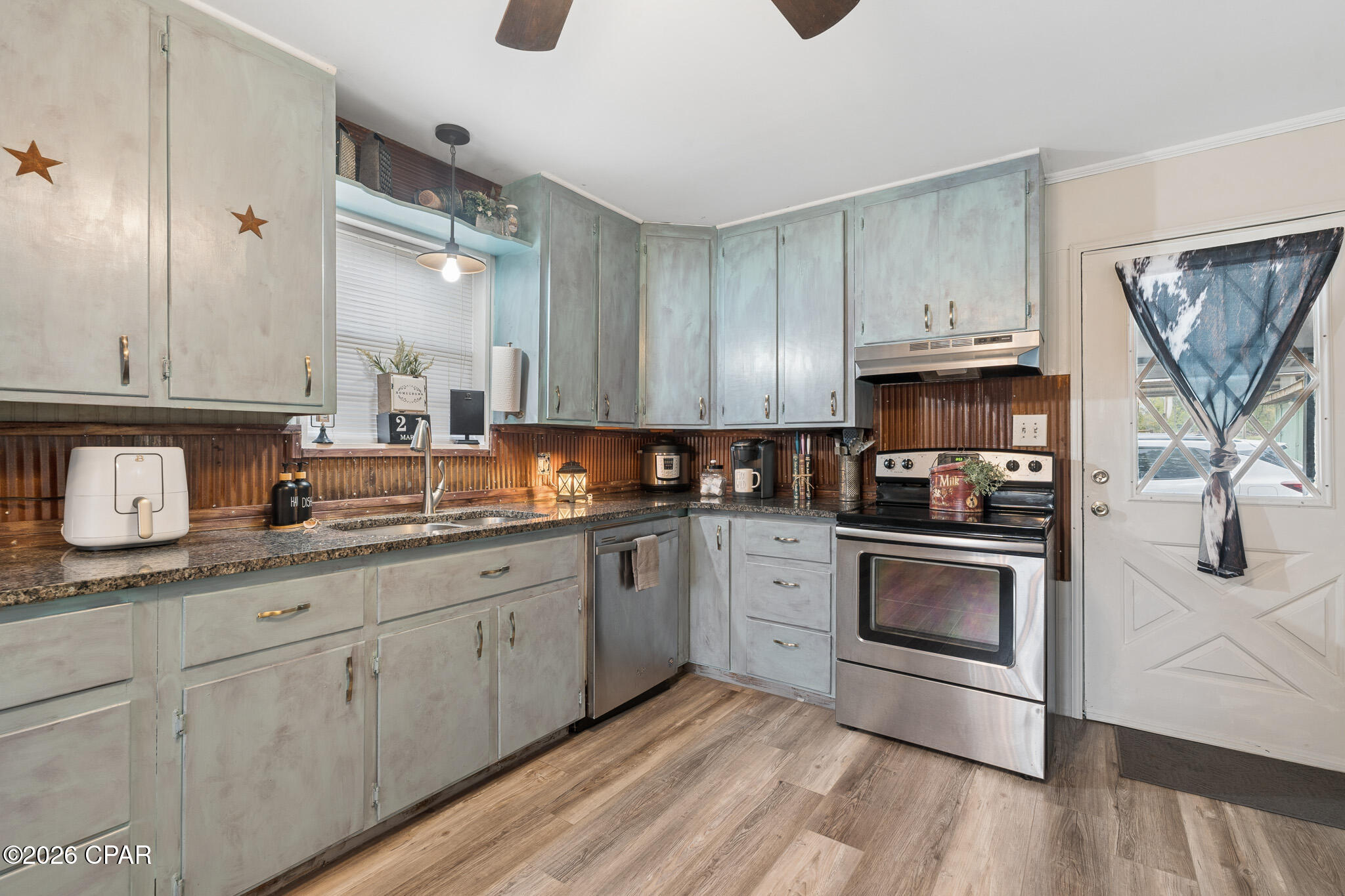 [No Recorded Subdiv] - Residential