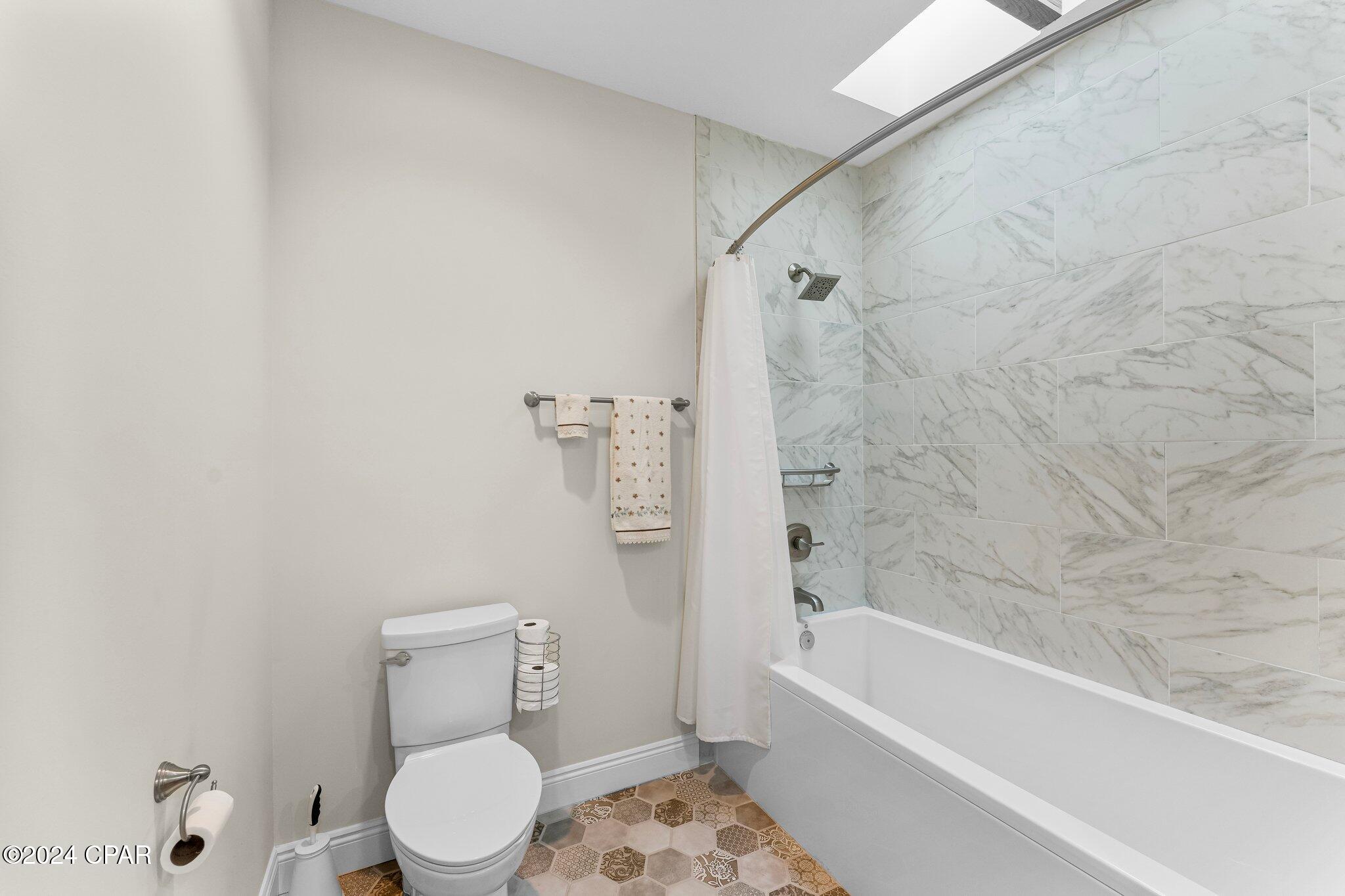 Cedar Creek At Deerpoint Lake - Residential