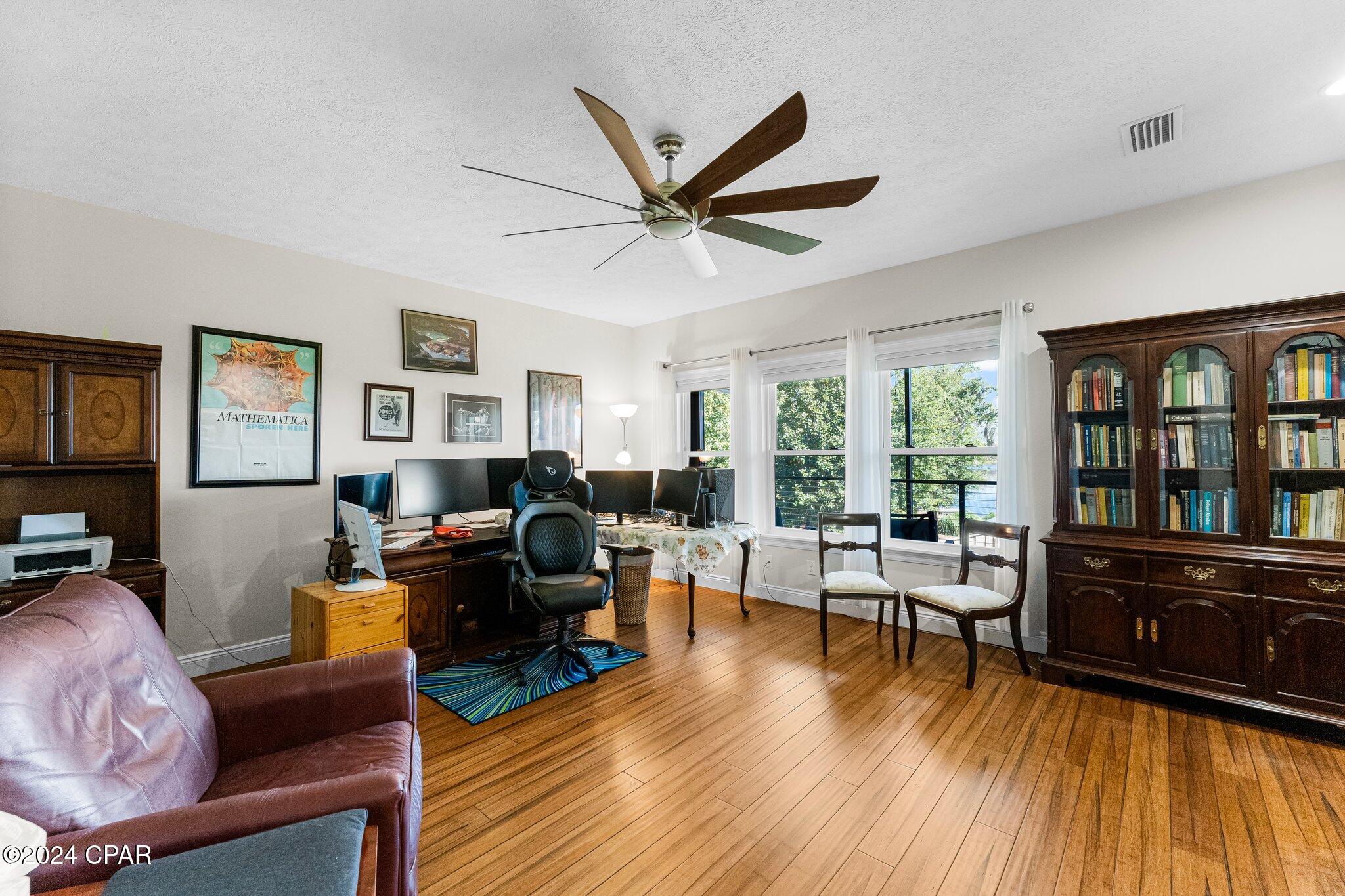 Cedar Creek At Deerpoint Lake - Residential