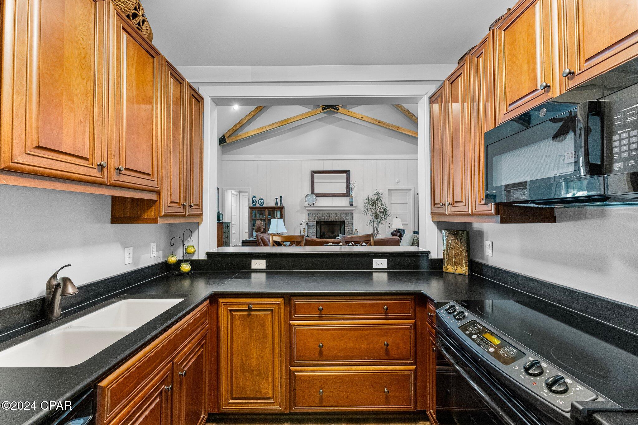 Cedar Creek At Deerpoint Lake - Residential