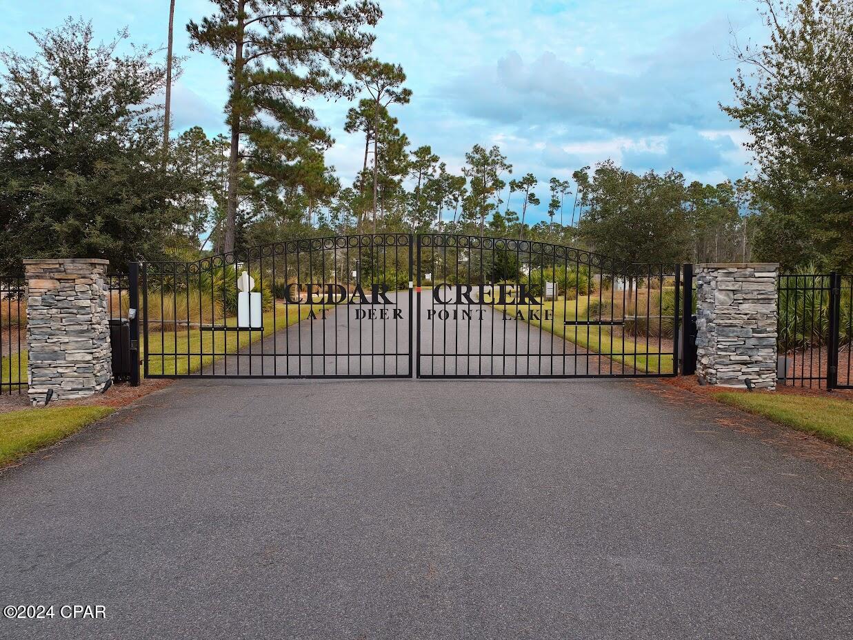 Cedar Creek At Deerpoint Lake - Residential