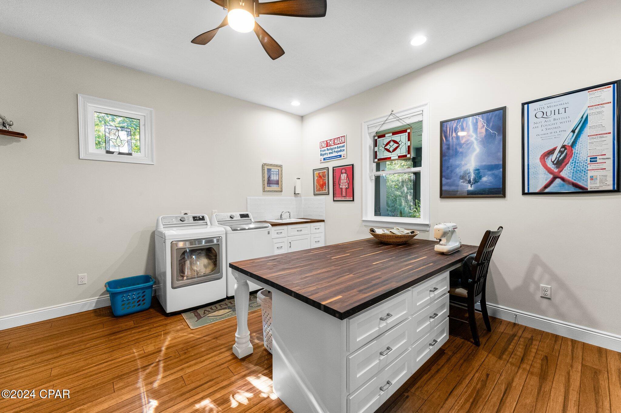 Cedar Creek At Deerpoint Lake - Residential