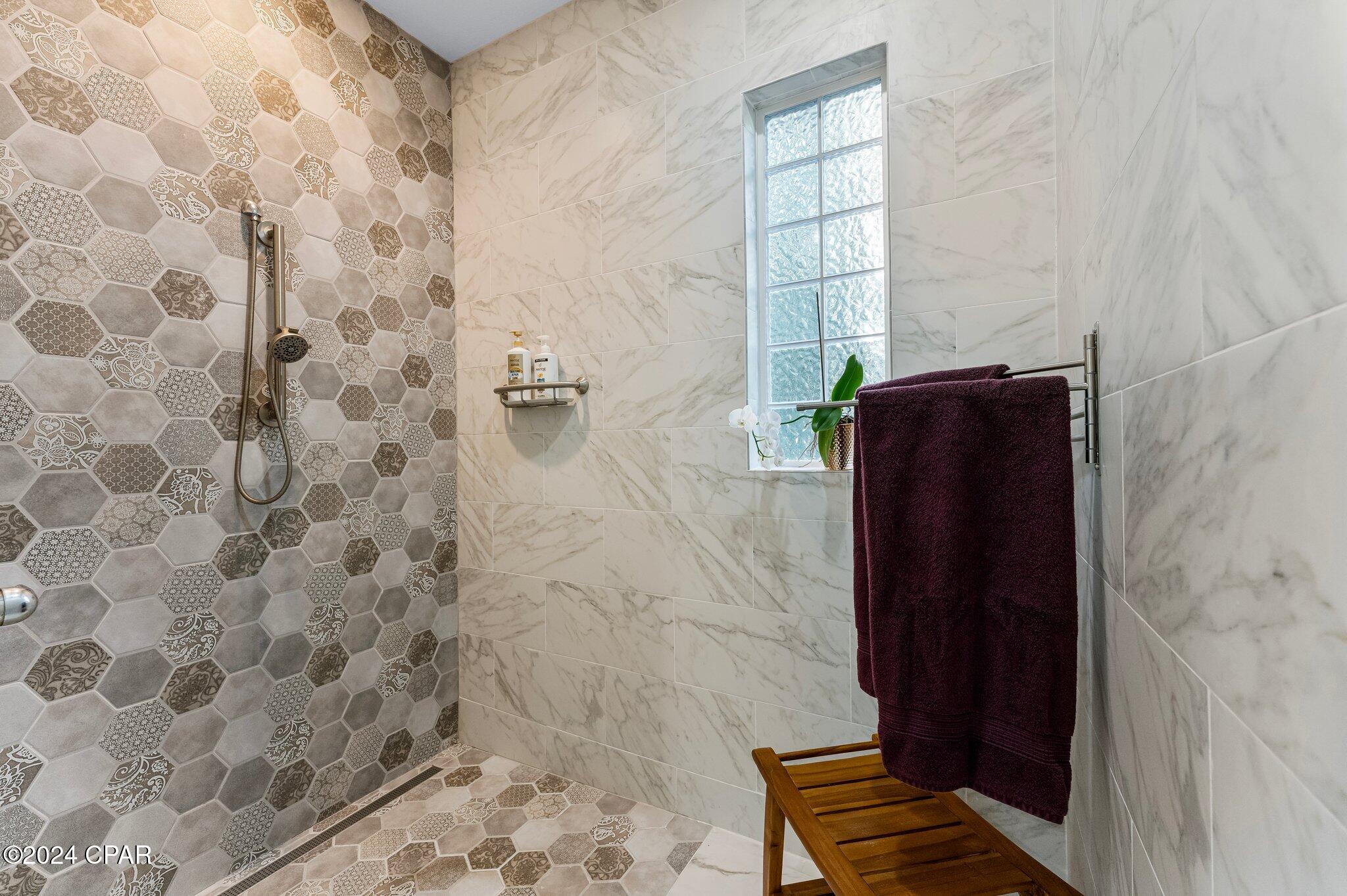 Cedar Creek At Deerpoint Lake - Residential