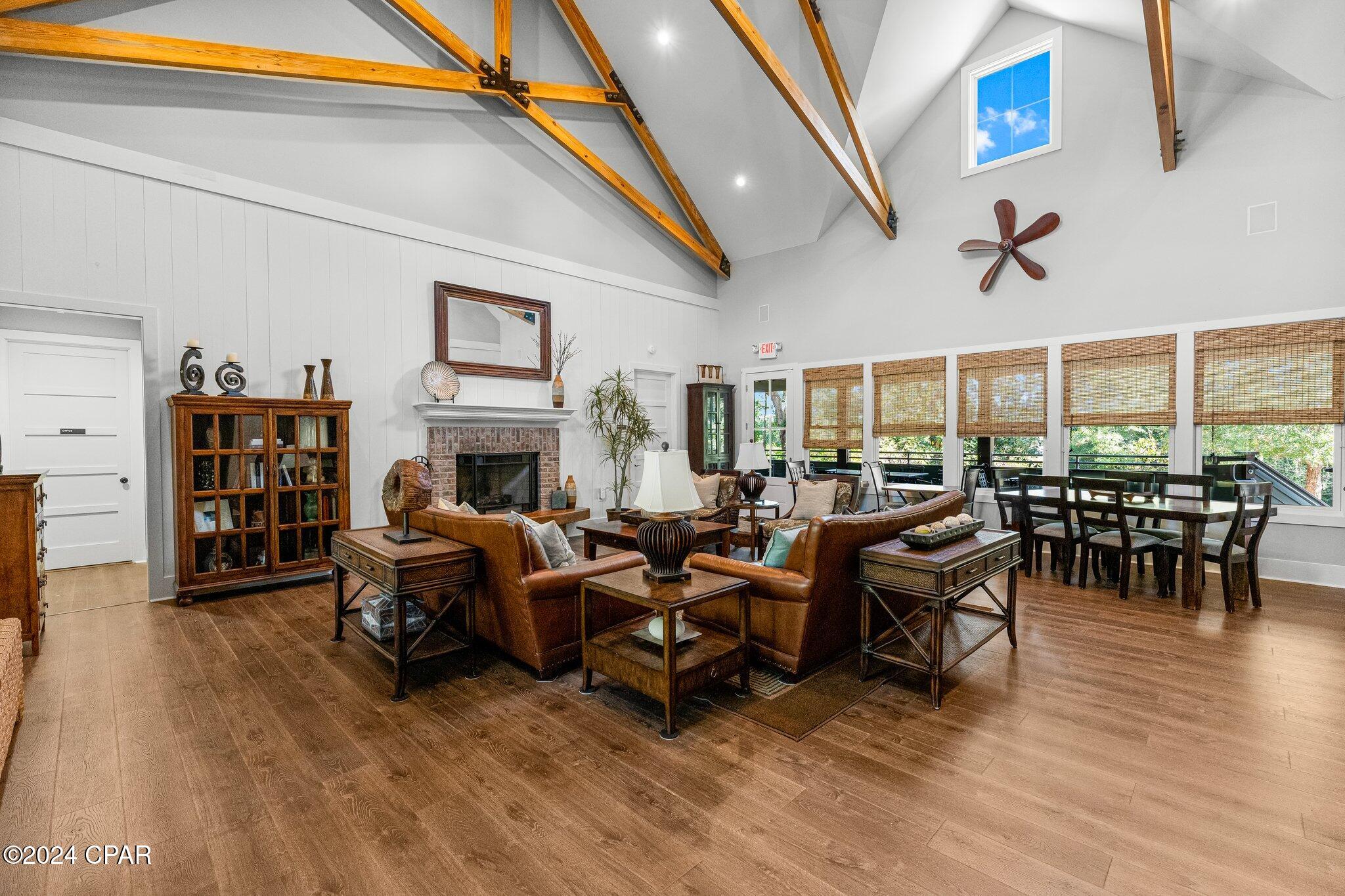 Cedar Creek At Deerpoint Lake - Residential