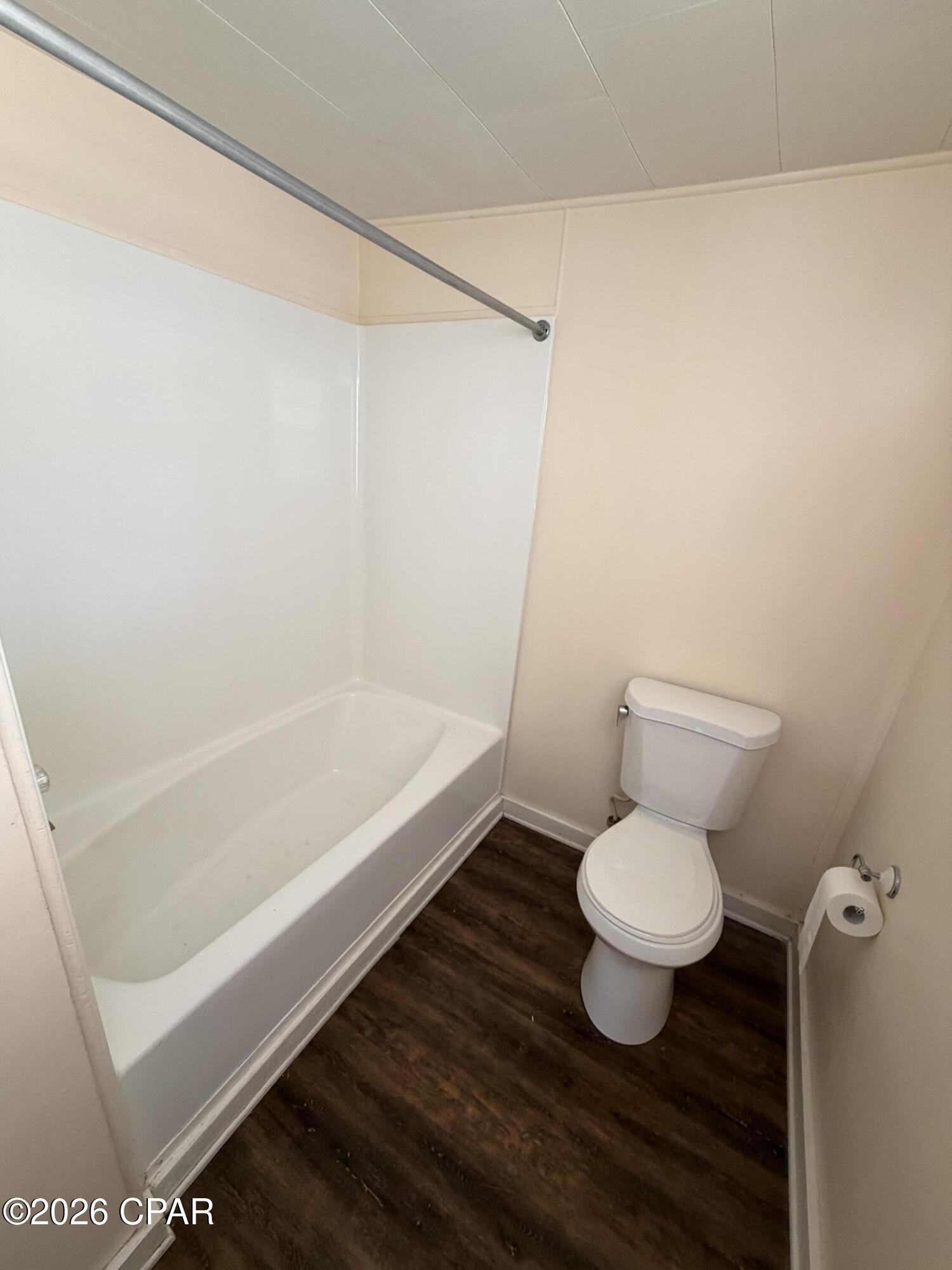 [No Recorded Subdiv] - Residential Lease