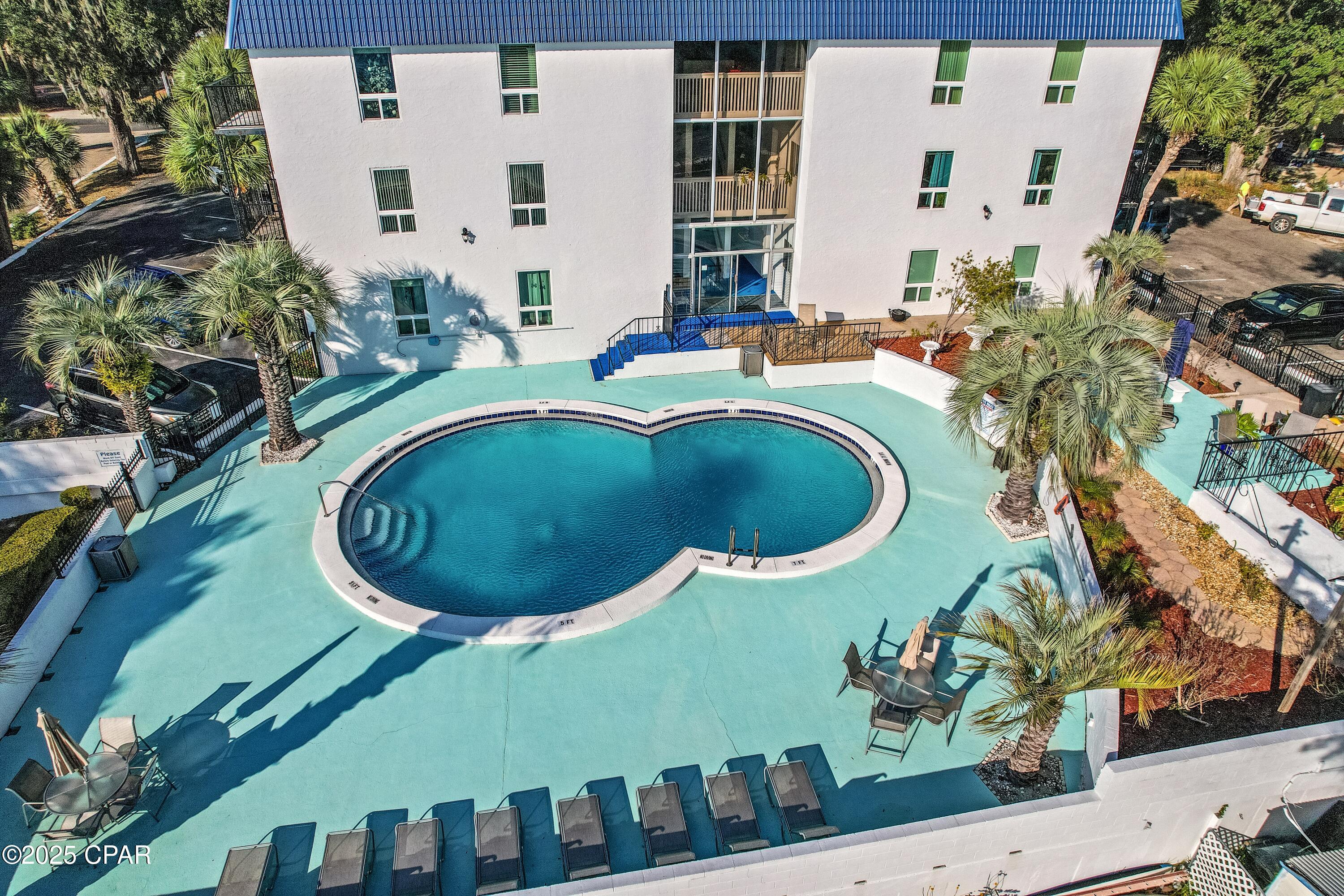 Bay Club Condo Ph 1 - Residential