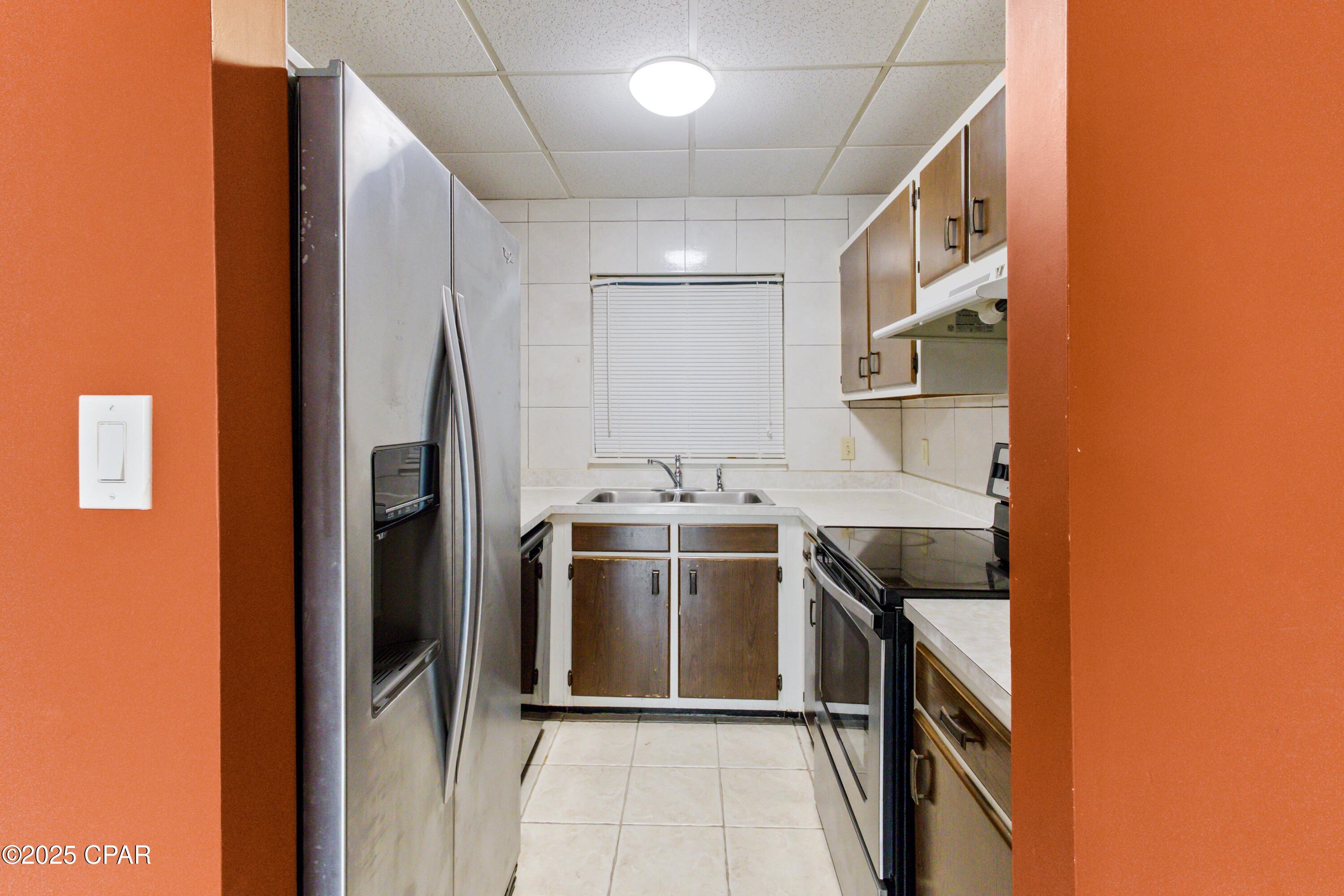 Bay Club Condo Ph 1 - Residential