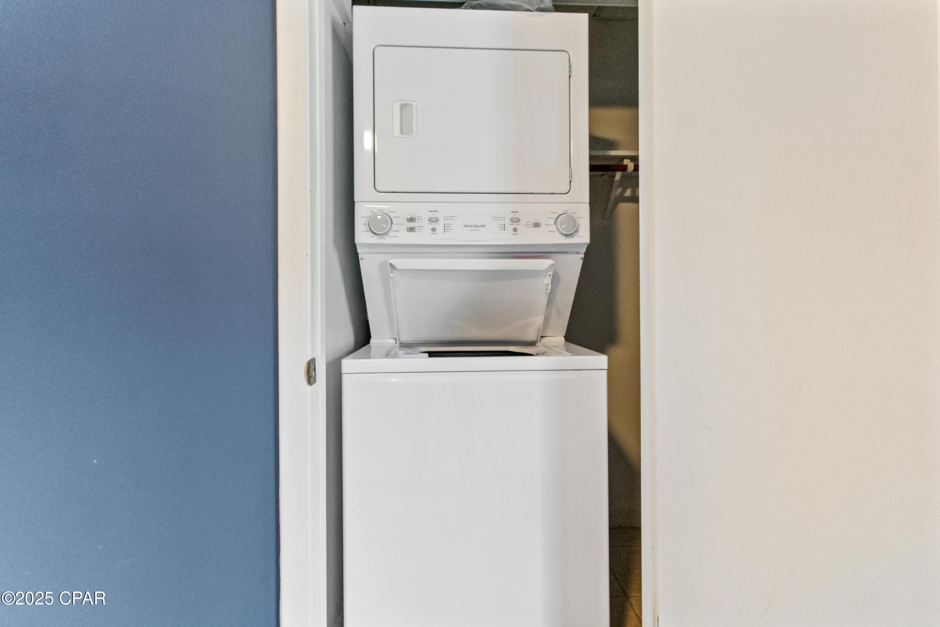 Bay Club Condo Ph 1 - Residential