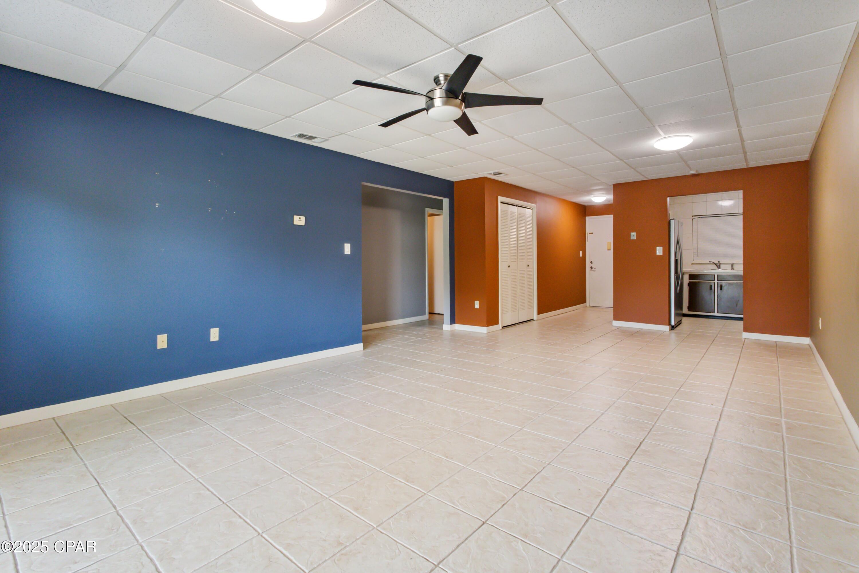 Bay Club Condo Ph 1 - Residential